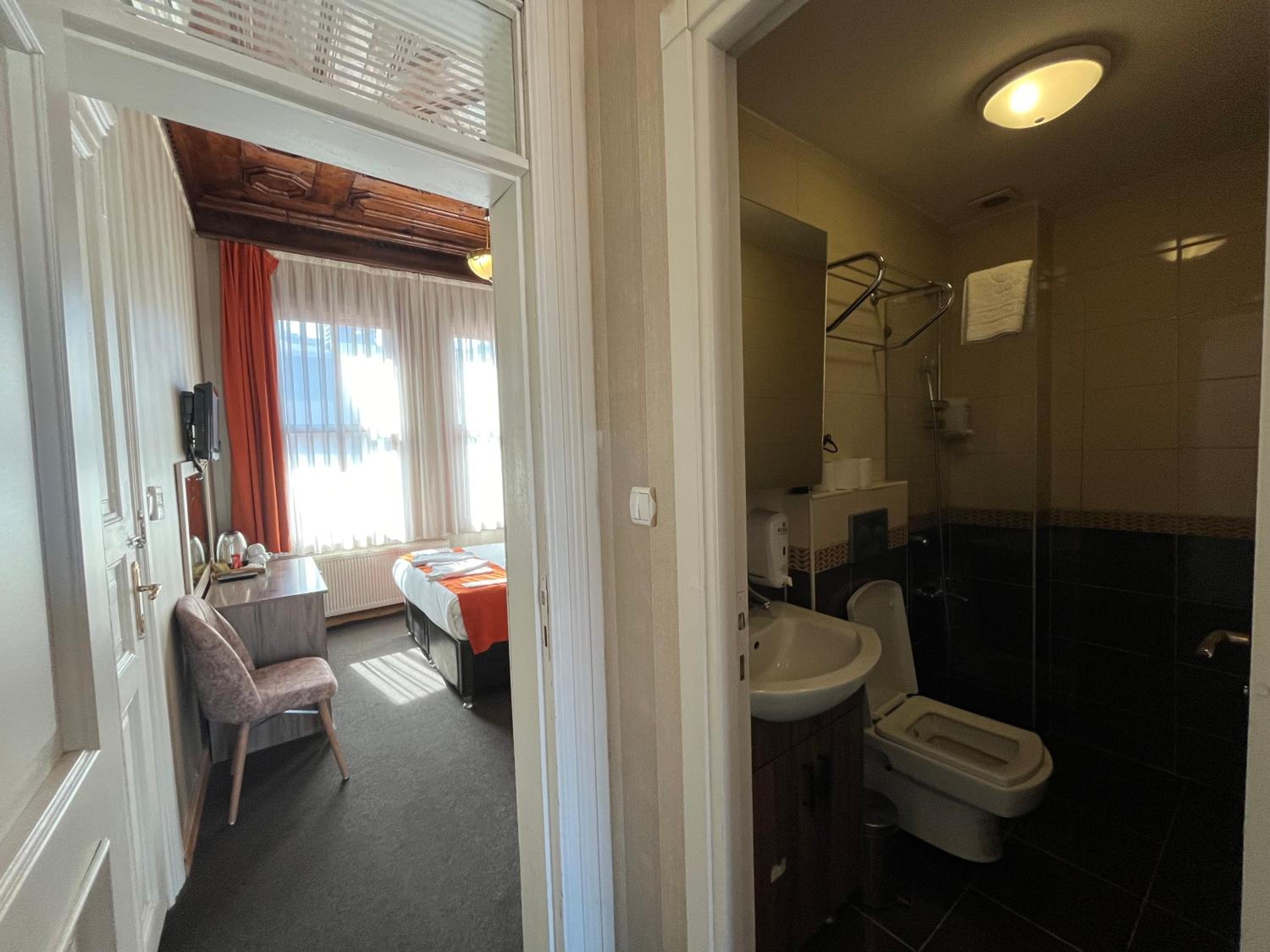 Le Safran Suite Hotel - Image 33