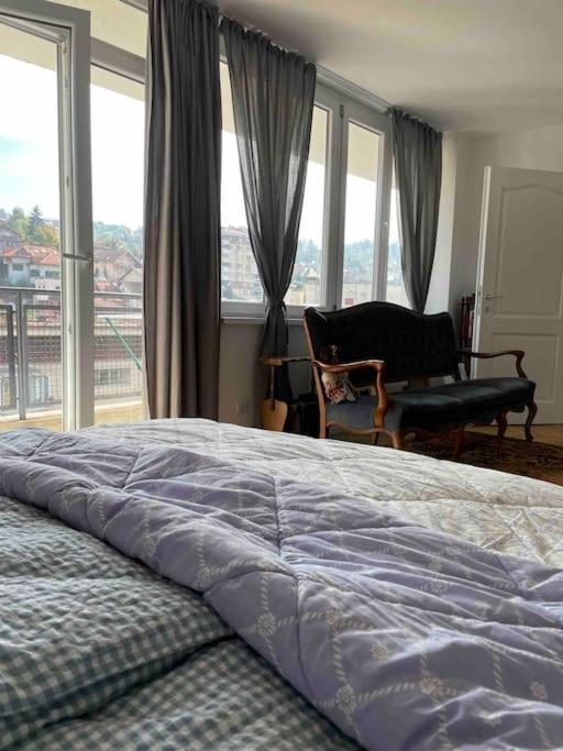 Newly renovated apartment in the heart of city