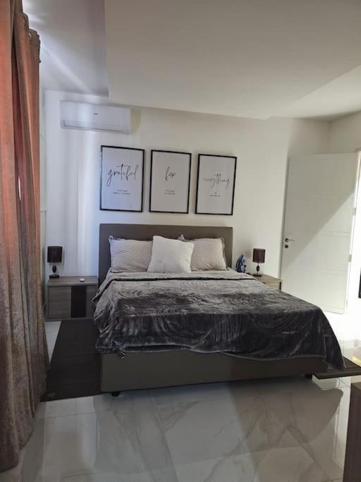 Luxury sea view apartment photo 3