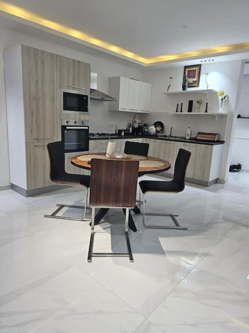 Luxury sea view apartment photo 4