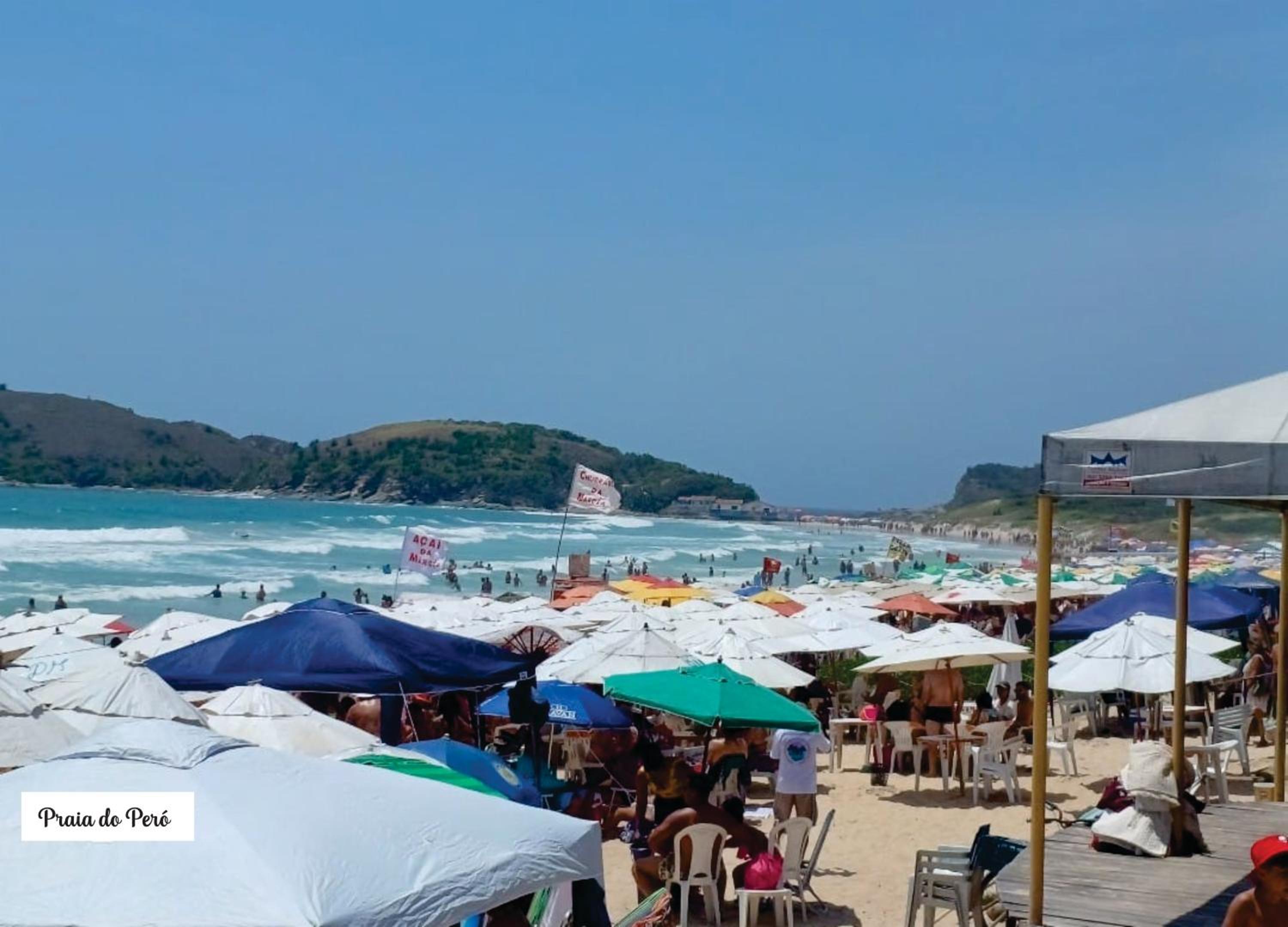 De frente a Praia do Peró, Da janela Maravilhe-se com a Vista! Apto tipo flat, Pé na Areia, Piscina, Wi Fi