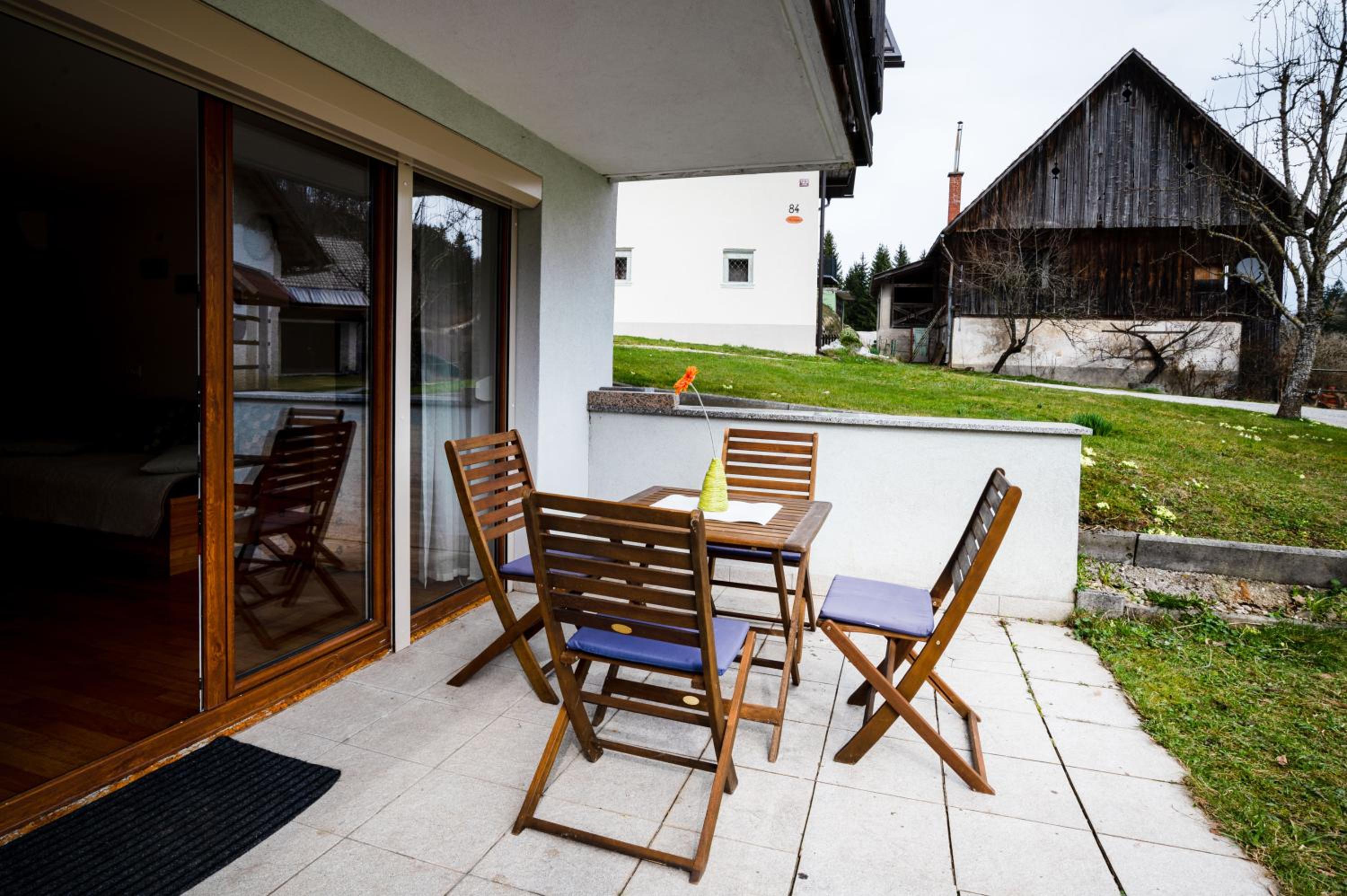 Apartma Pokljuška idila - Idyllic Pokljuka Studio above Bled view 2