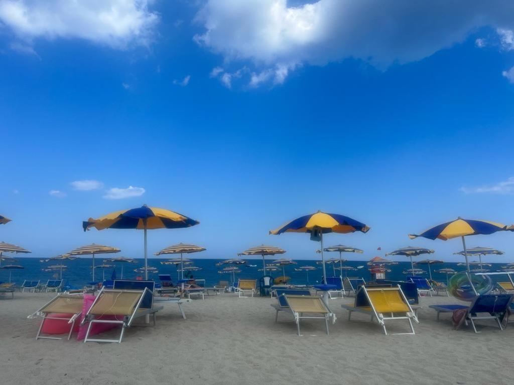 Villa Margherita - komfortables Ferienhaus mit fantastischem Blick über das Ionische Meer view 4