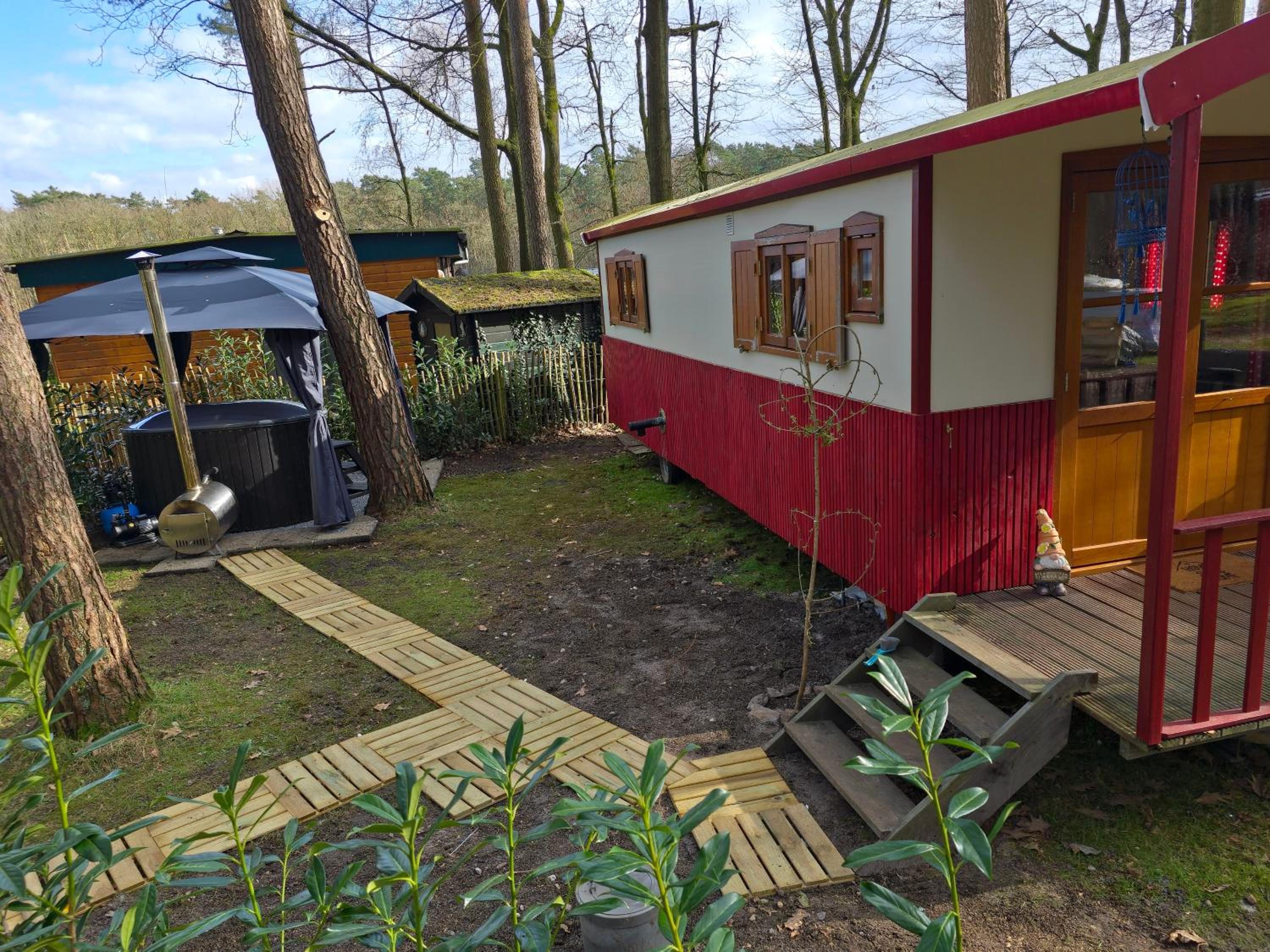 pipowagen met prive Hot tub