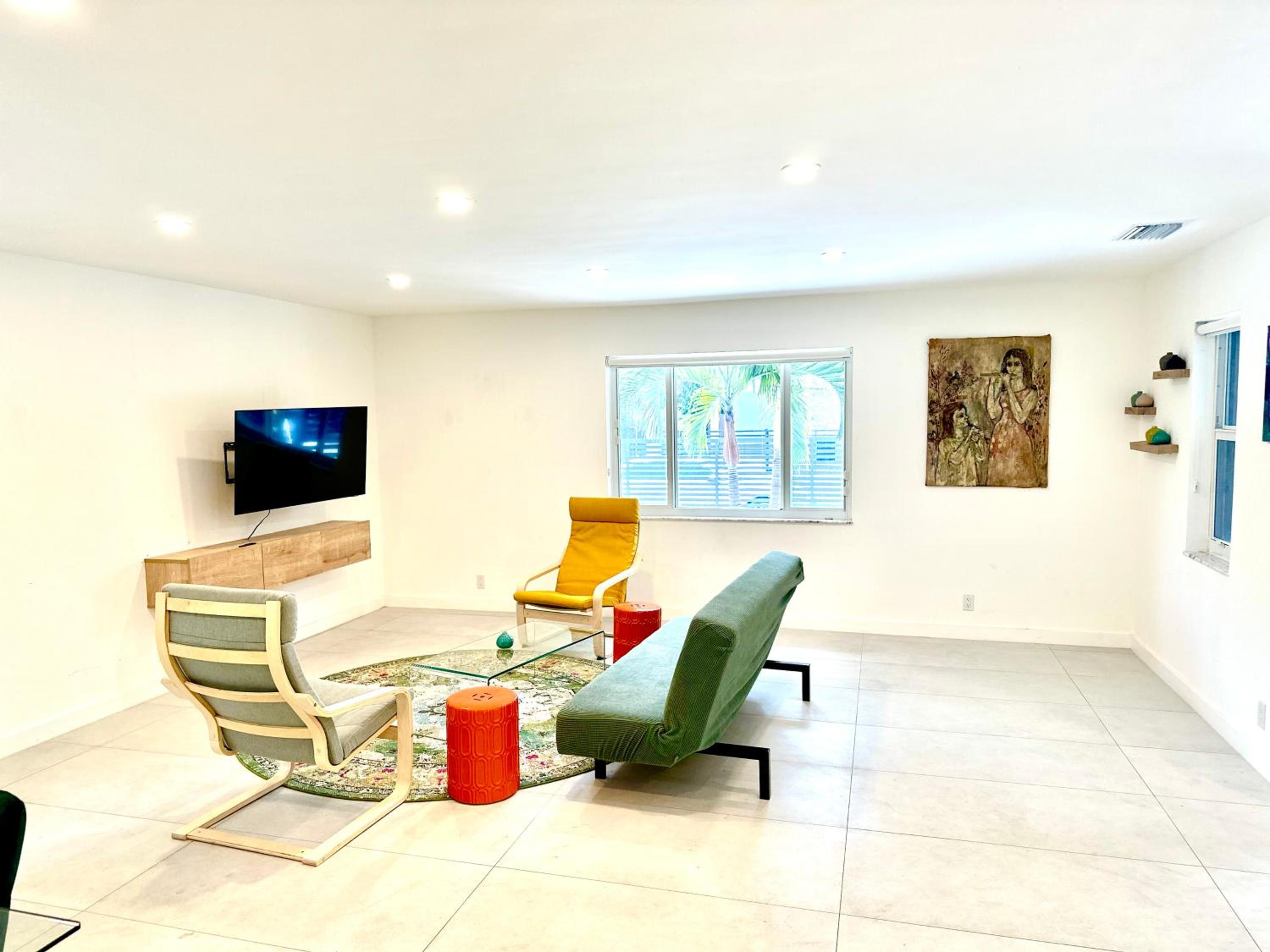 25 Guests Luxury Miami House With Pool & Gazebo!