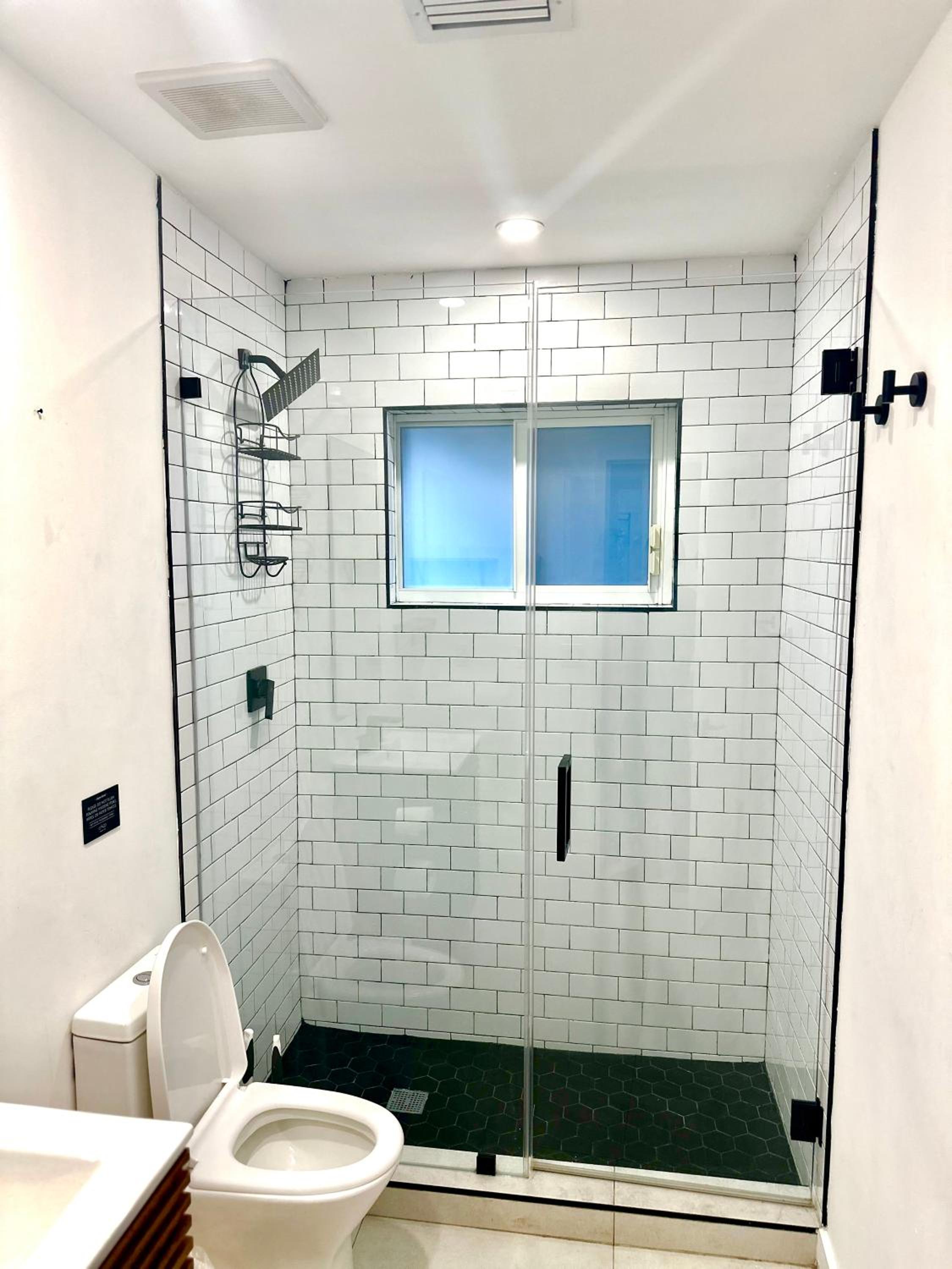 25 Guests Luxury Miami House With Pool & Gazebo!
