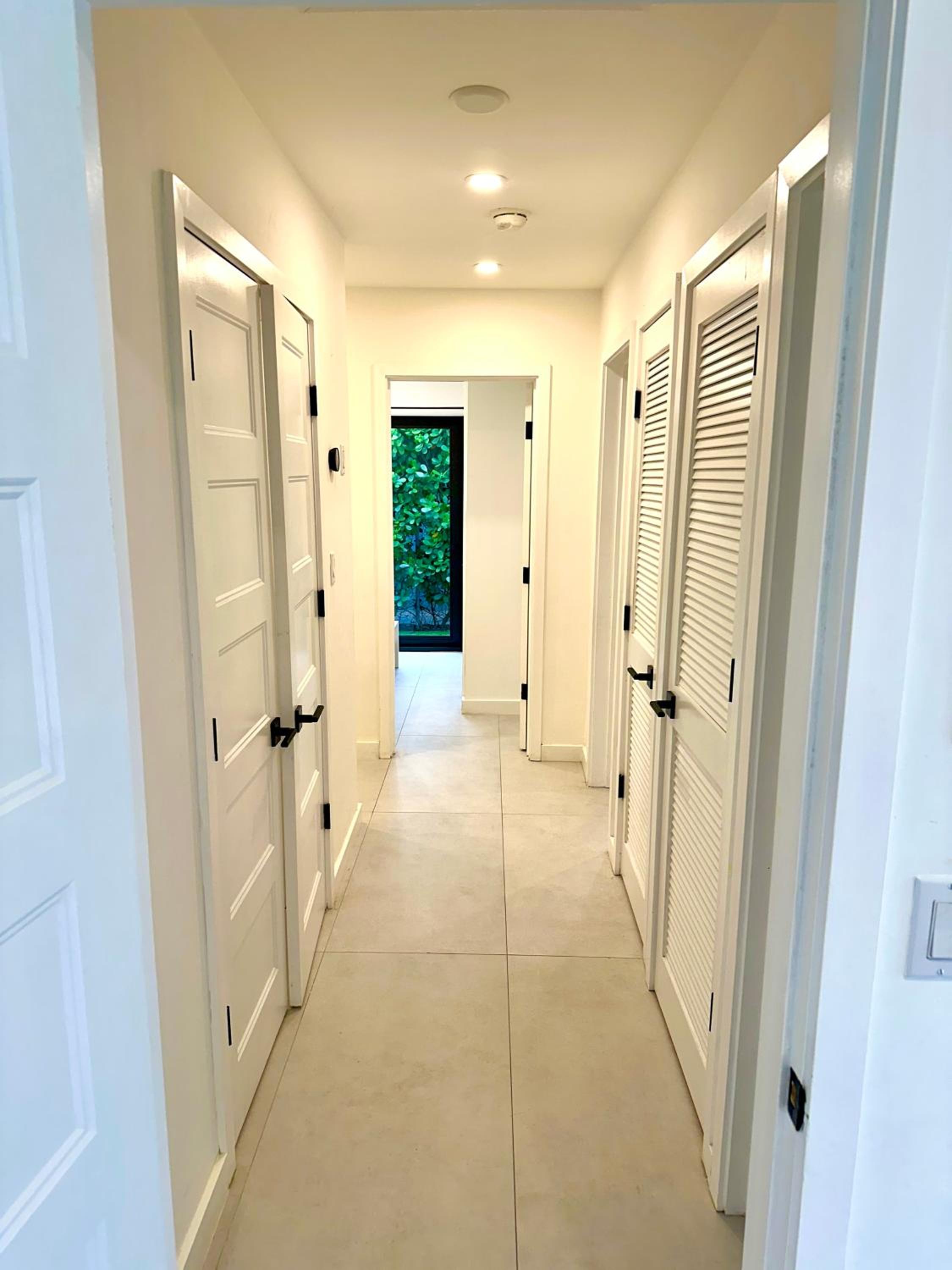 25 Guests Luxury Miami House With Pool & Gazebo!