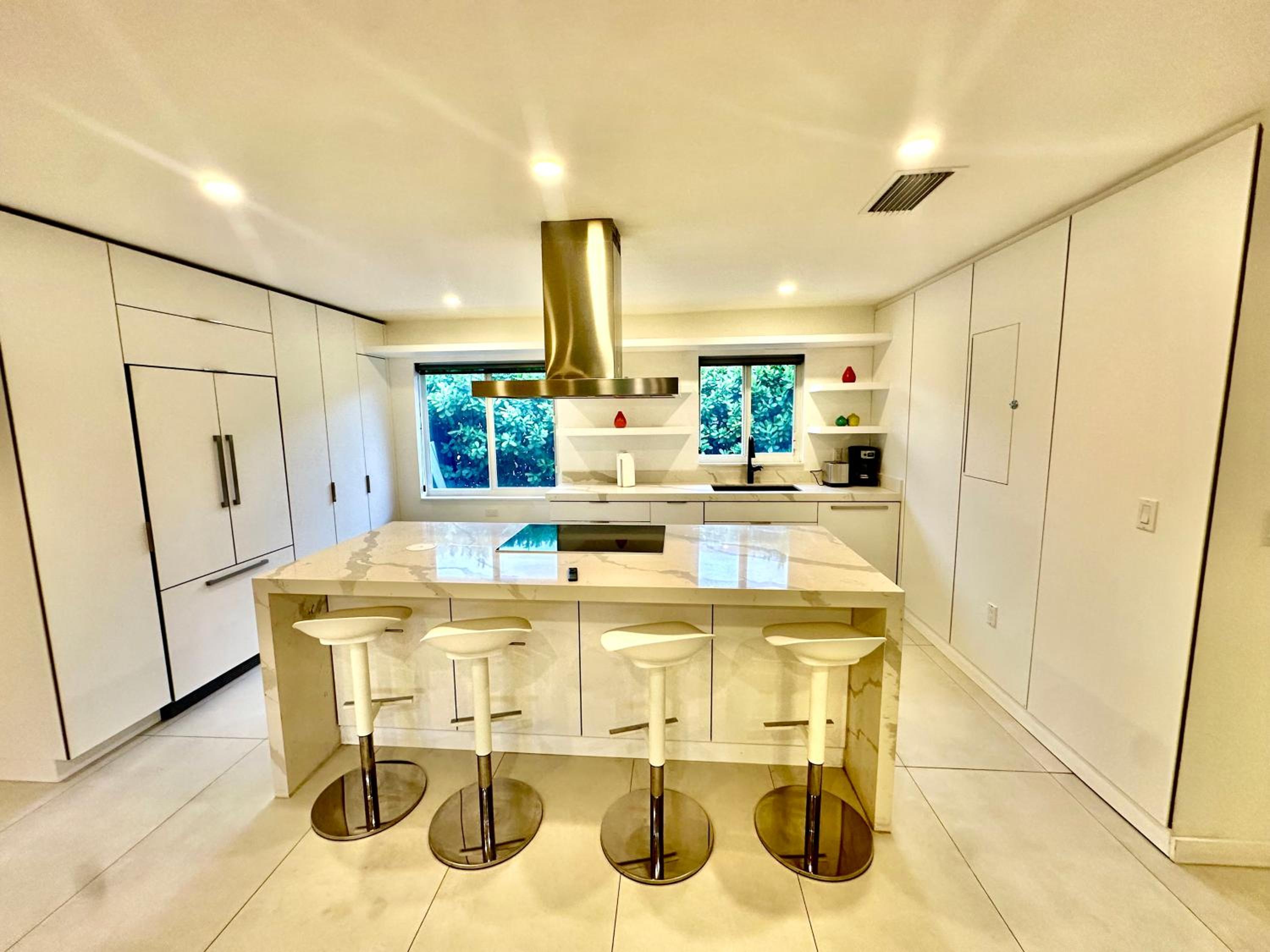 25 Guests Luxury Miami House With Pool & Gazebo!