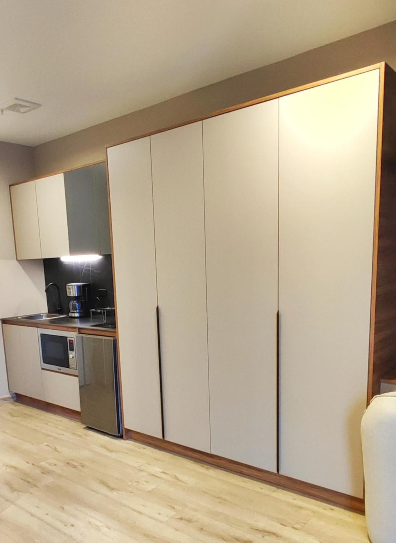 Republica del Salvador Coliving Ecuador XOE