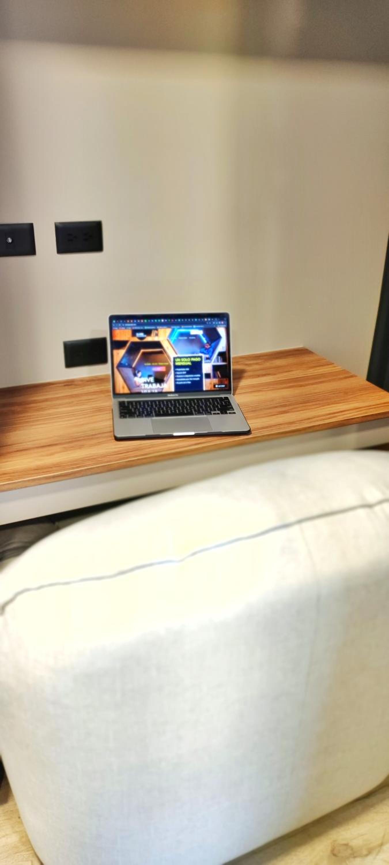 Republica del Salvador Coliving Ecuador XOE