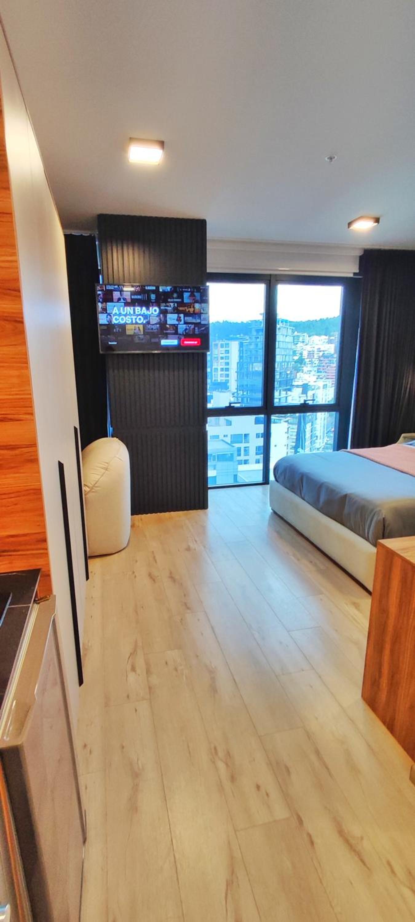 Republica del Salvador Coliving Ecuador XOE