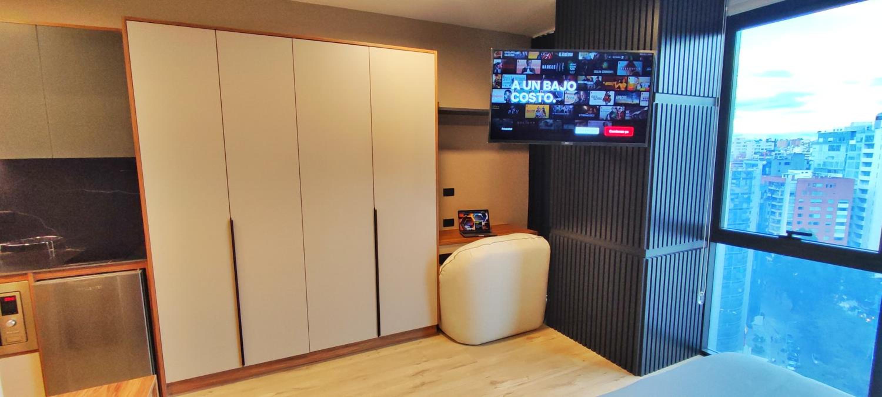 Republica del Salvador Coliving Ecuador XOE