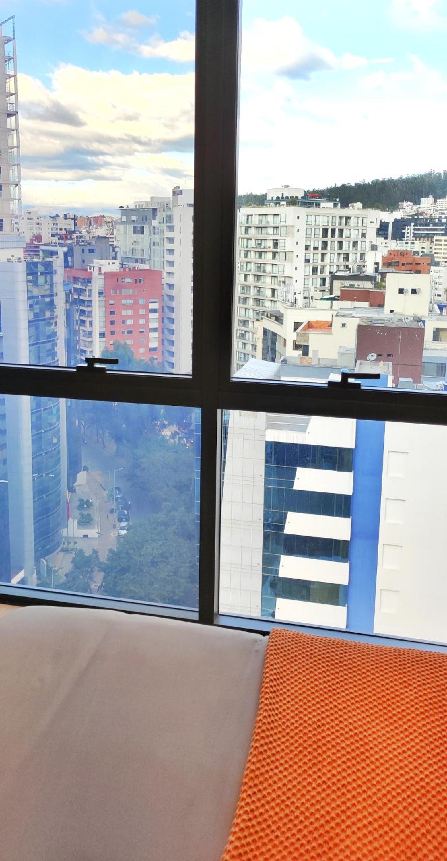 Republica del Salvador Coliving Ecuador XOE