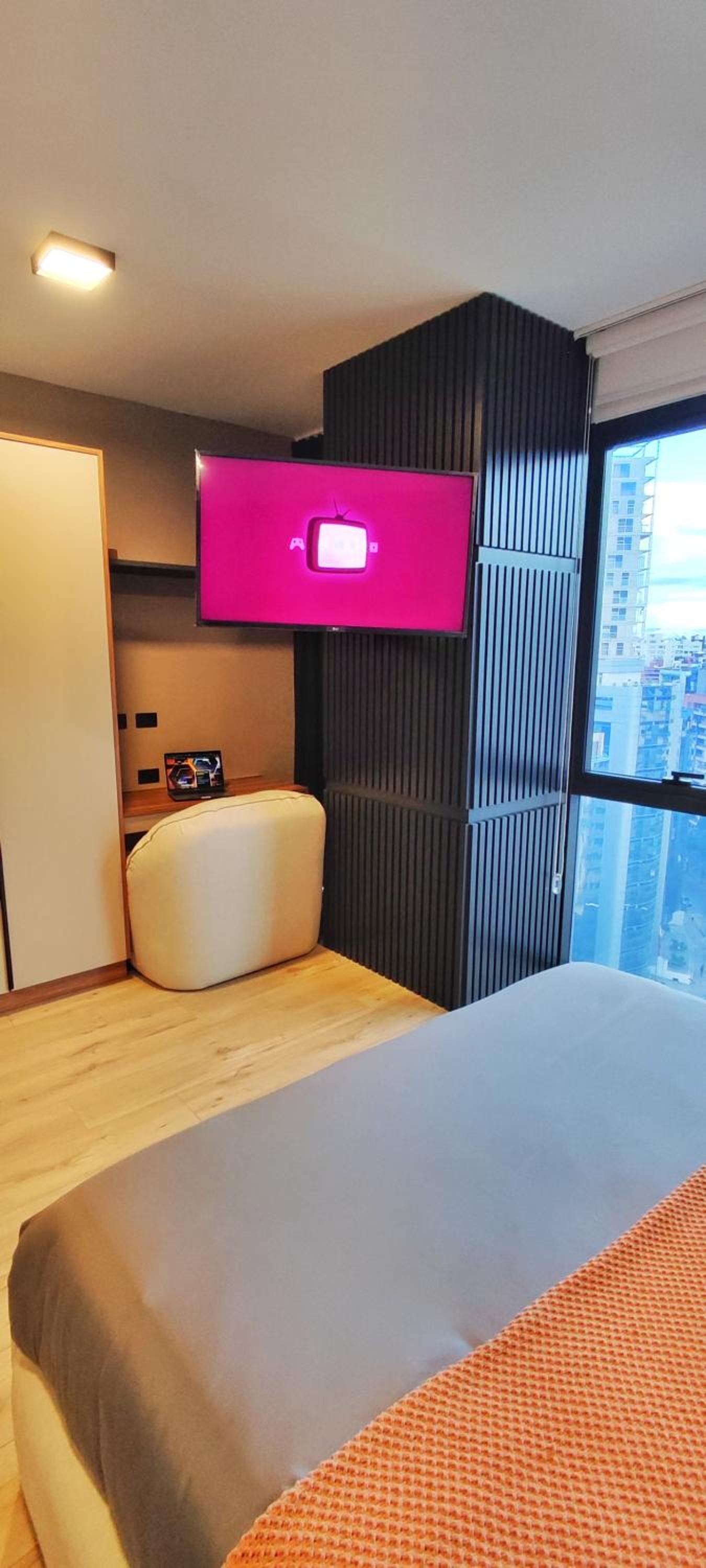 Republica del Salvador Coliving Ecuador XOE