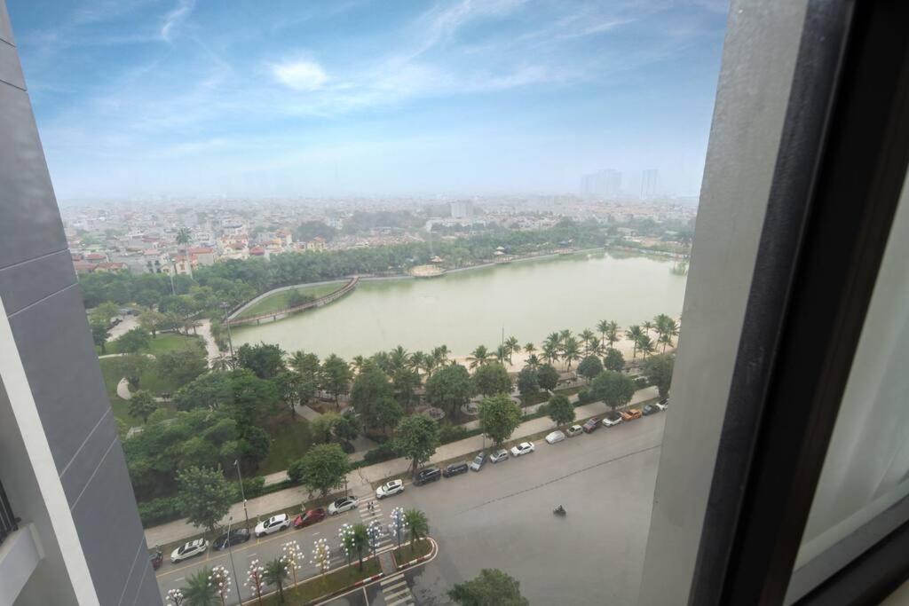 NEW_ 5 star bed, Lake view, Imperia Smart City