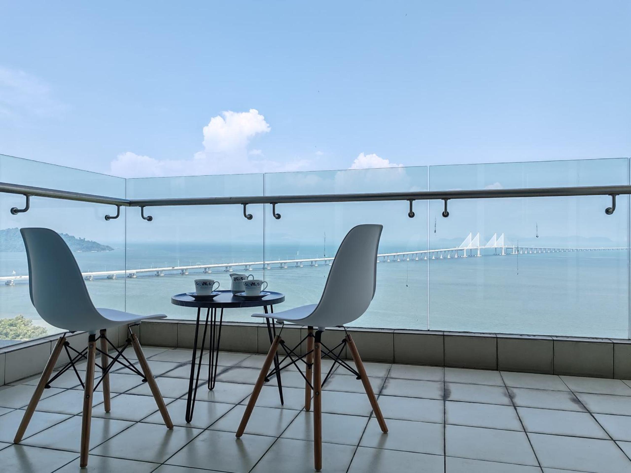 Invincible Seaview Vacation Condo 3R3B 8Pax photo 1