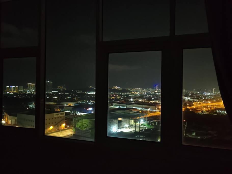 Invincible Seaview Vacation Condo 3R3B 8Pax photo 7