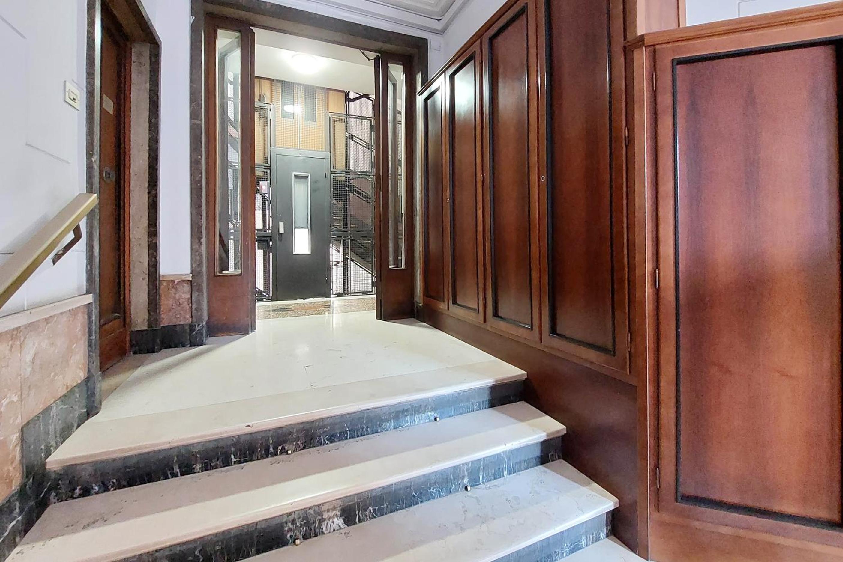 ReRent Rooms - 36 TRIONFALE GUESTHOUSE