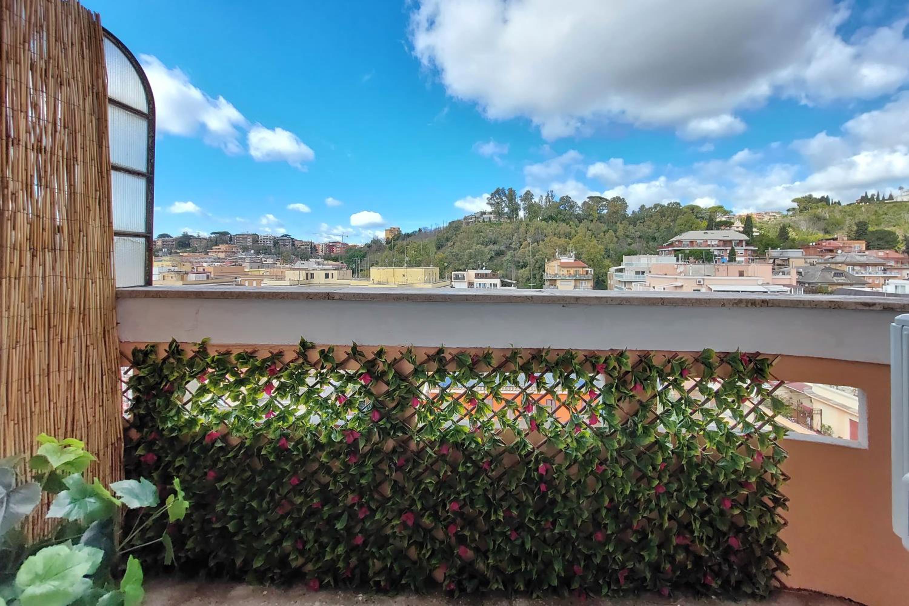 ReRent Rooms - 36 TRIONFALE GUESTHOUSE
