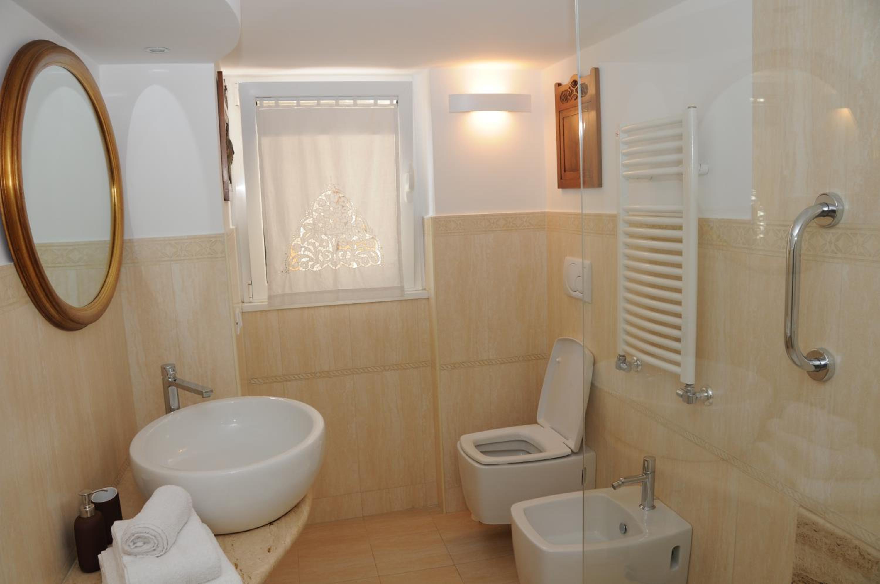 A Casa di Lu, al Colosseo - Guest House