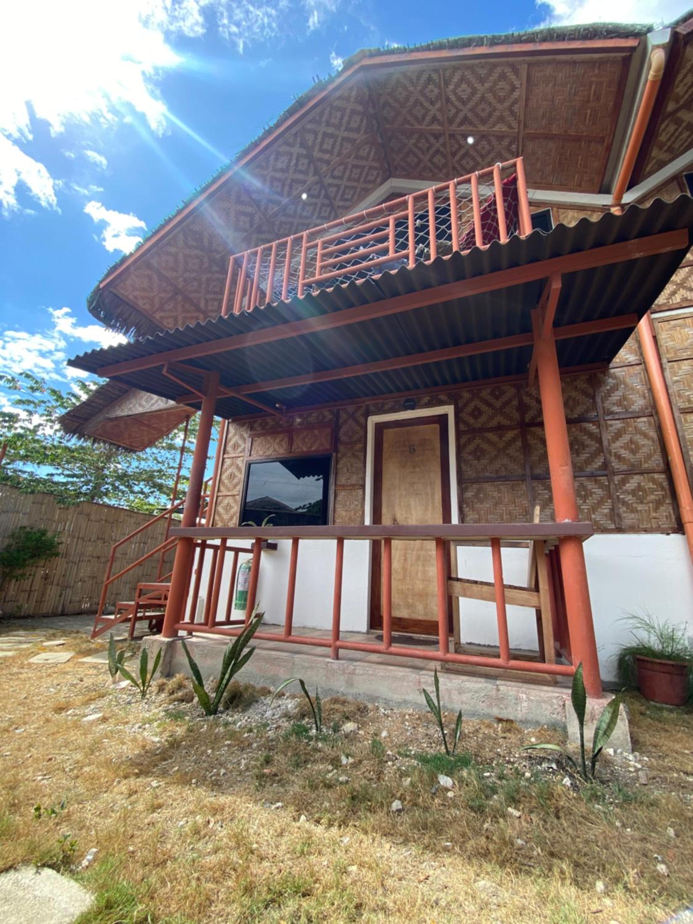 Moalboal Panagsama beach TopBudz Hostel