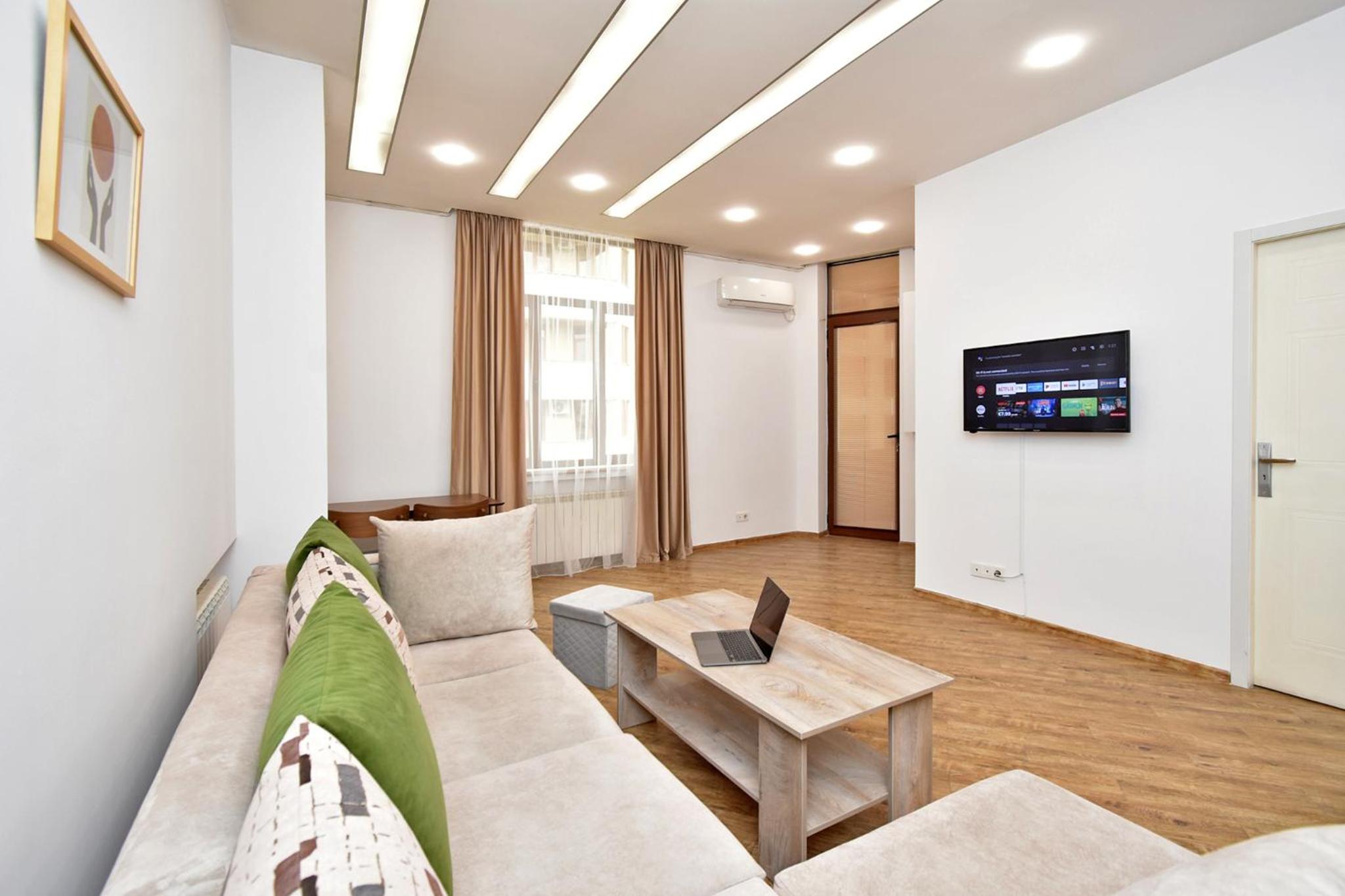Apartment in Yerevan near Seasons park