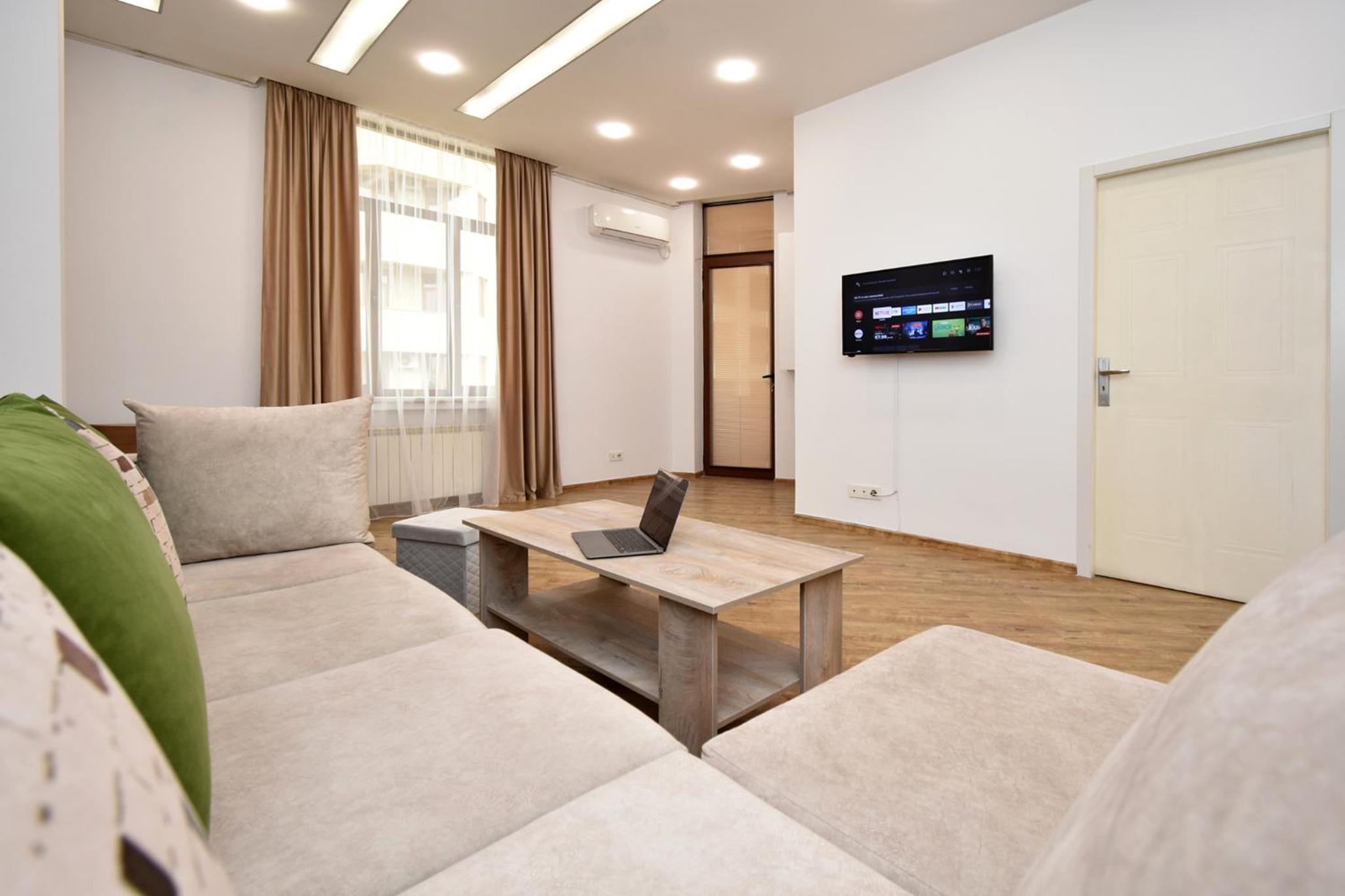 Apartment in Yerevan near Seasons park