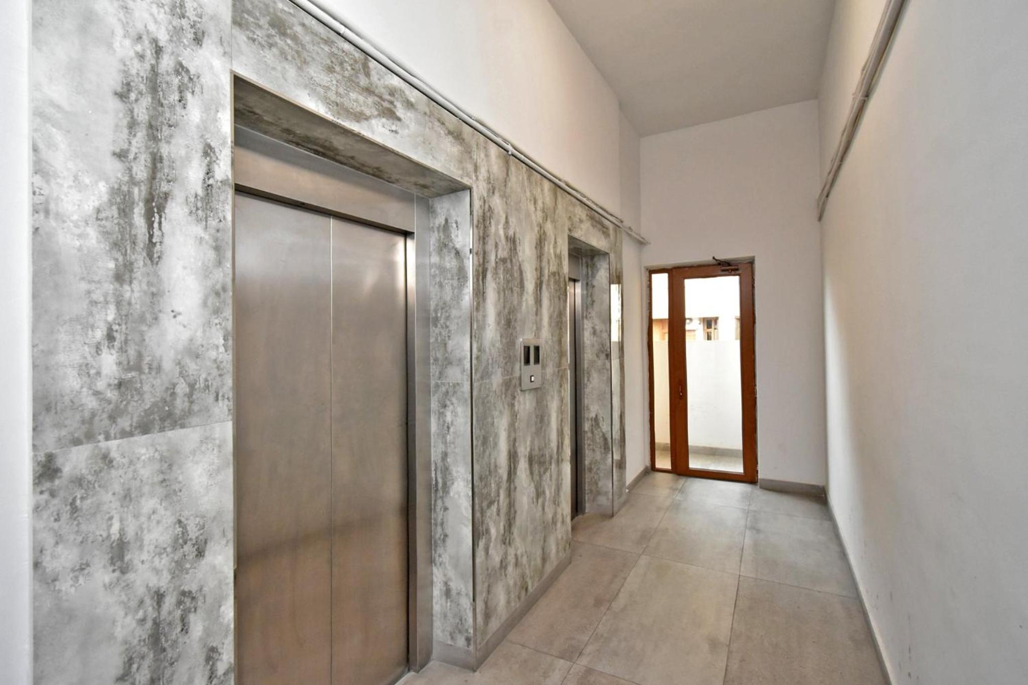 Apartment in Yerevan near Seasons park