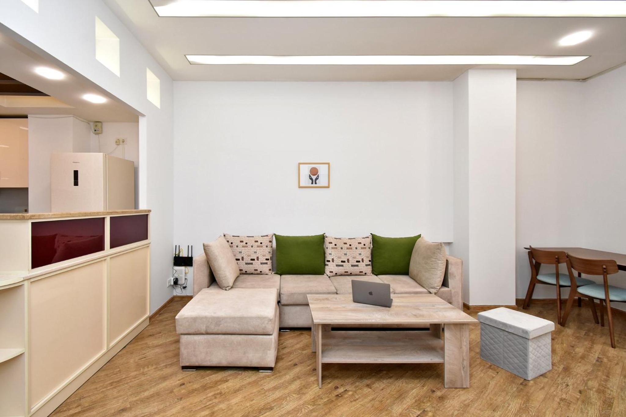 Apartment in Yerevan near Seasons park