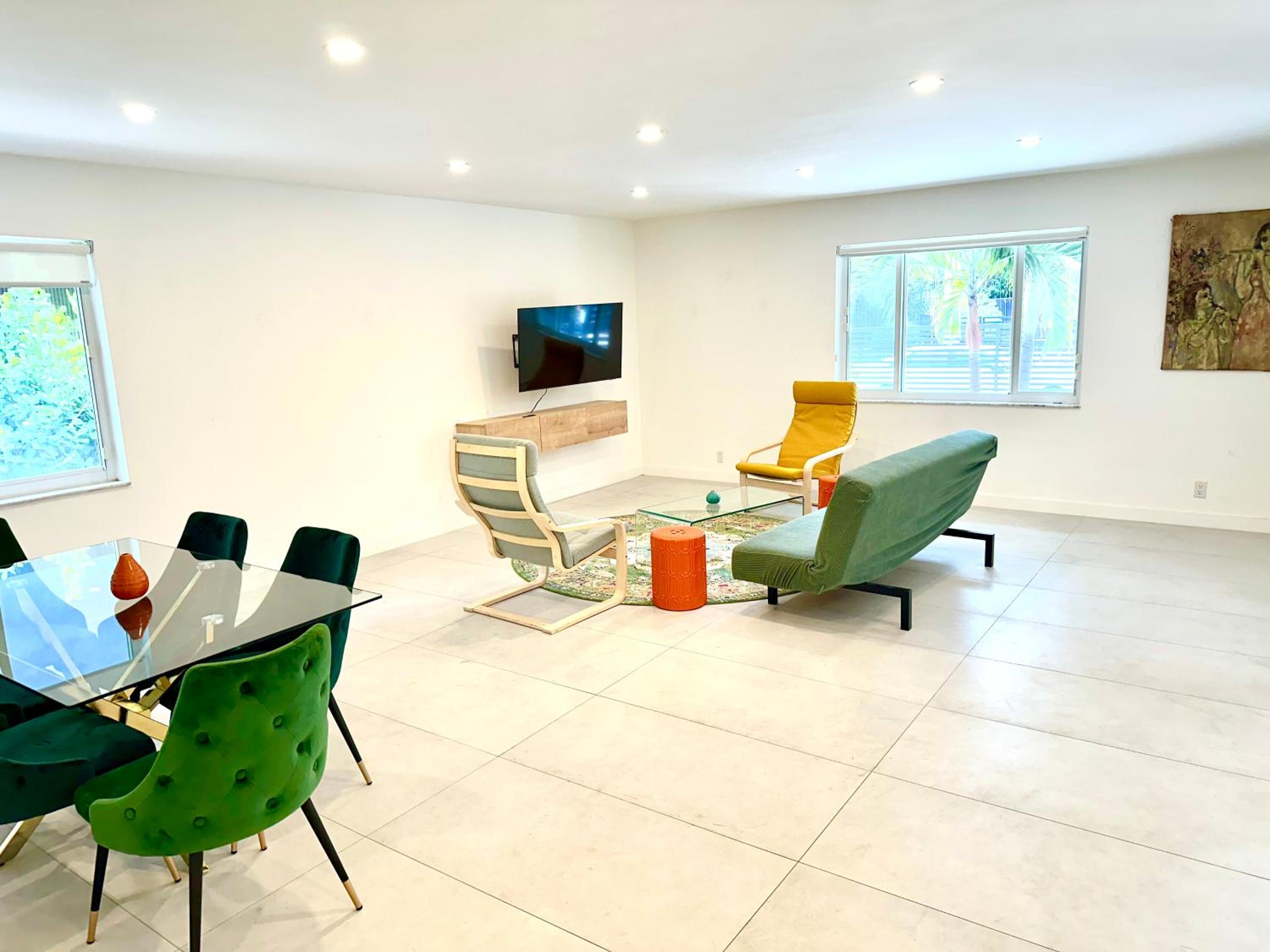 24 Guests Luxury Miami House With Pool & Gazebo!
