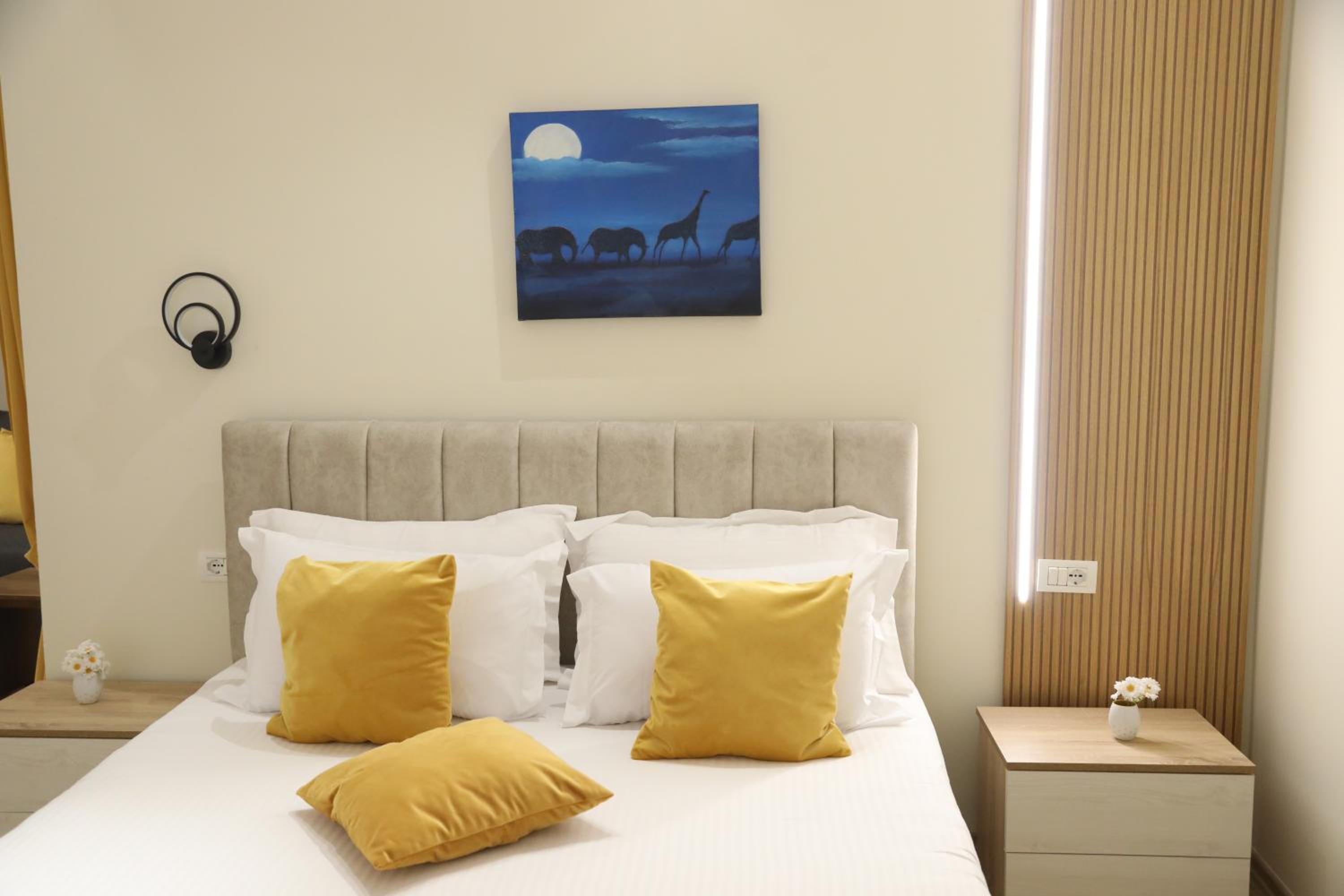 Tirana City Center Cozy Modern Apartment 9/B