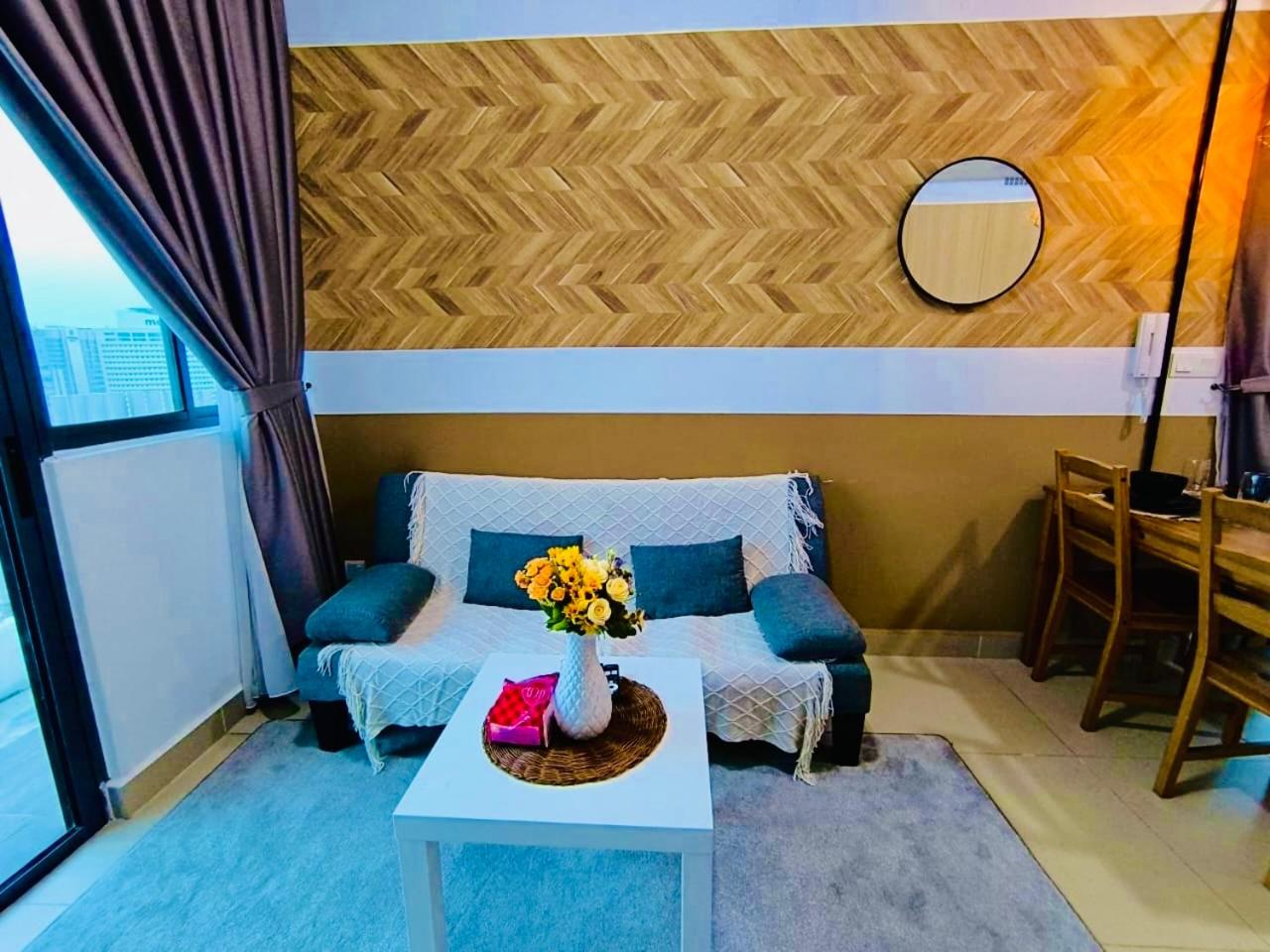 The Luxe Suites KLCC by Cozy Stay