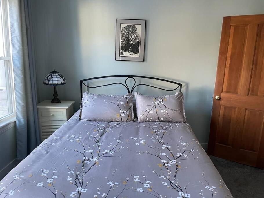 Berkshire House Stay view 4