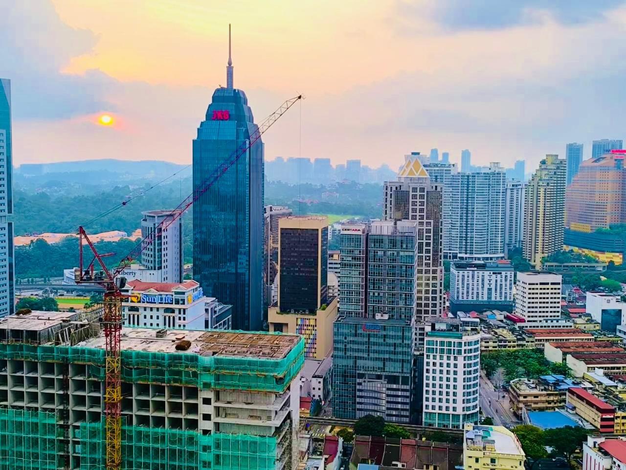 The Luxe Suites KLCC by Cozy Stay