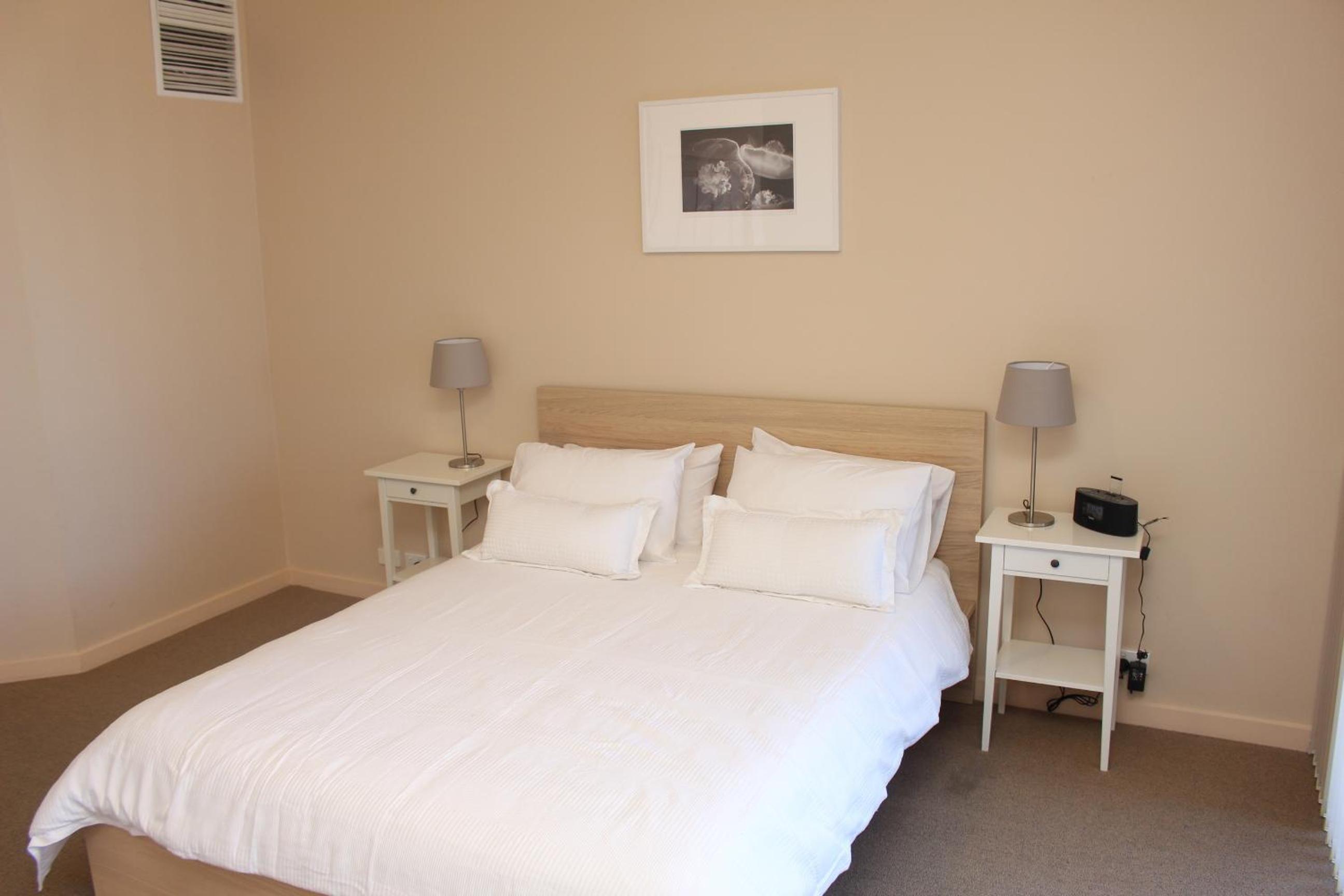 The Lighthouse - Beachfront Accommodation