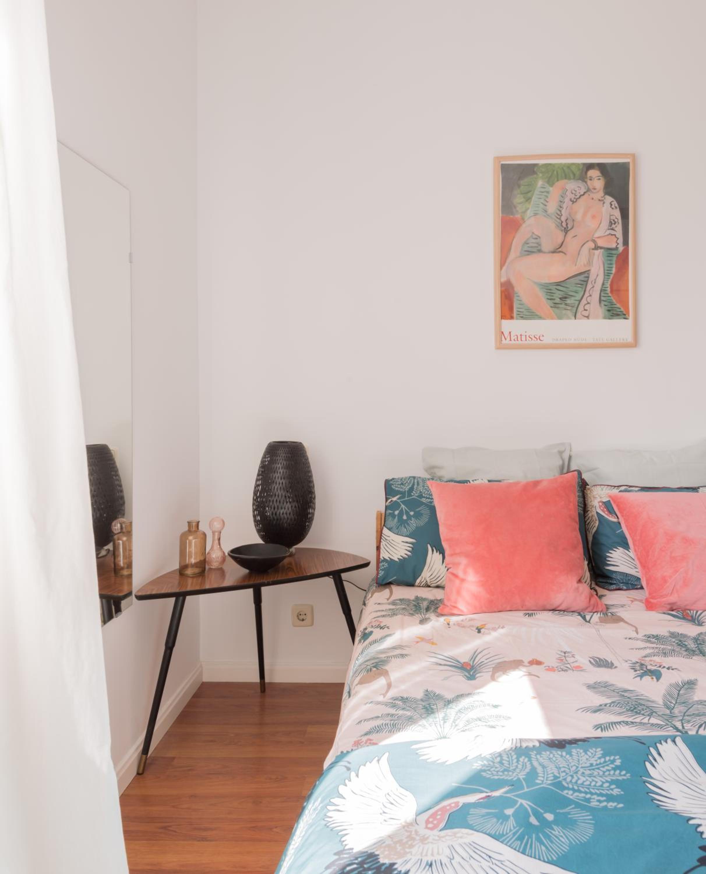 Cozy and Stylish Room with Natural Light and Vibrant Decor