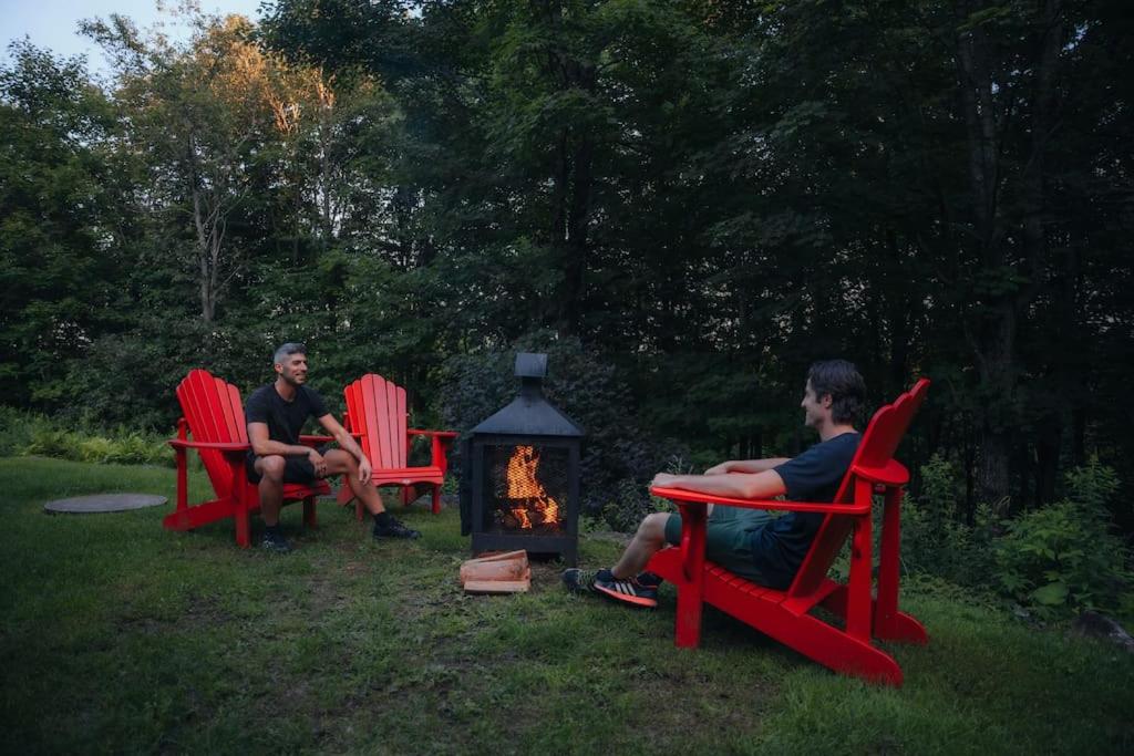 Bee Private Hot Tub Sauna Ski, Snowshoes