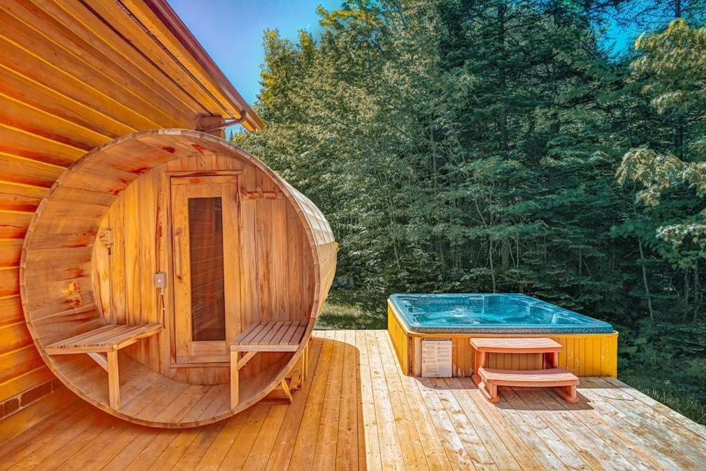 Bee Private Hot Tub Sauna Ski, Snowshoes