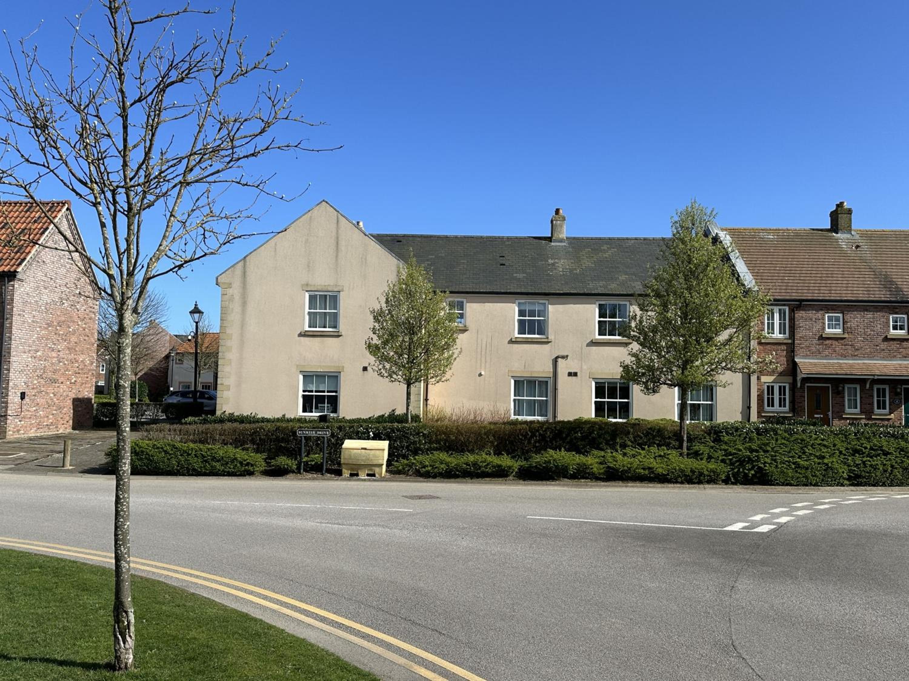 Arthurs Escape - Part of the The Bay Filey Holiday Village with pool, gym and direct beach access, pub, restaurant, tennis and meadows walks