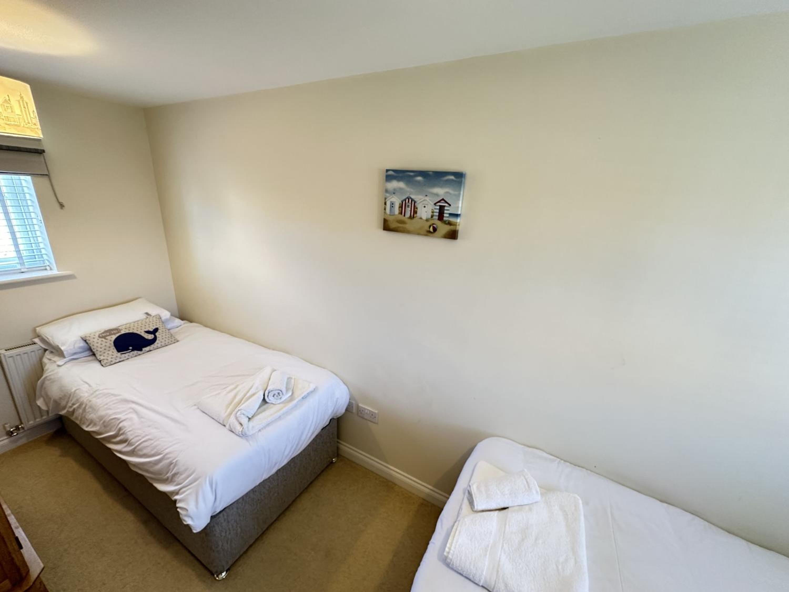 Admirals Cottage - Part of the The Bay Filey Holiday Village with pool, gym and direct beach access, pub, restaurant, tennis and meadows walks