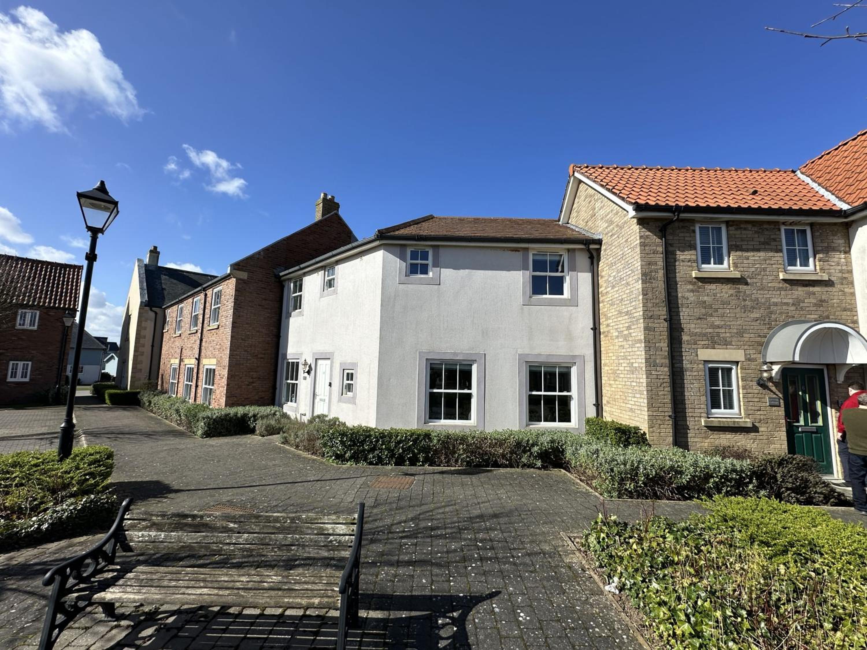 Honeybee Cottage - Part of the The Bay Filey Holiday Village with pool, gym and direct beach access, pub, restaurant, tennis and meadows walks