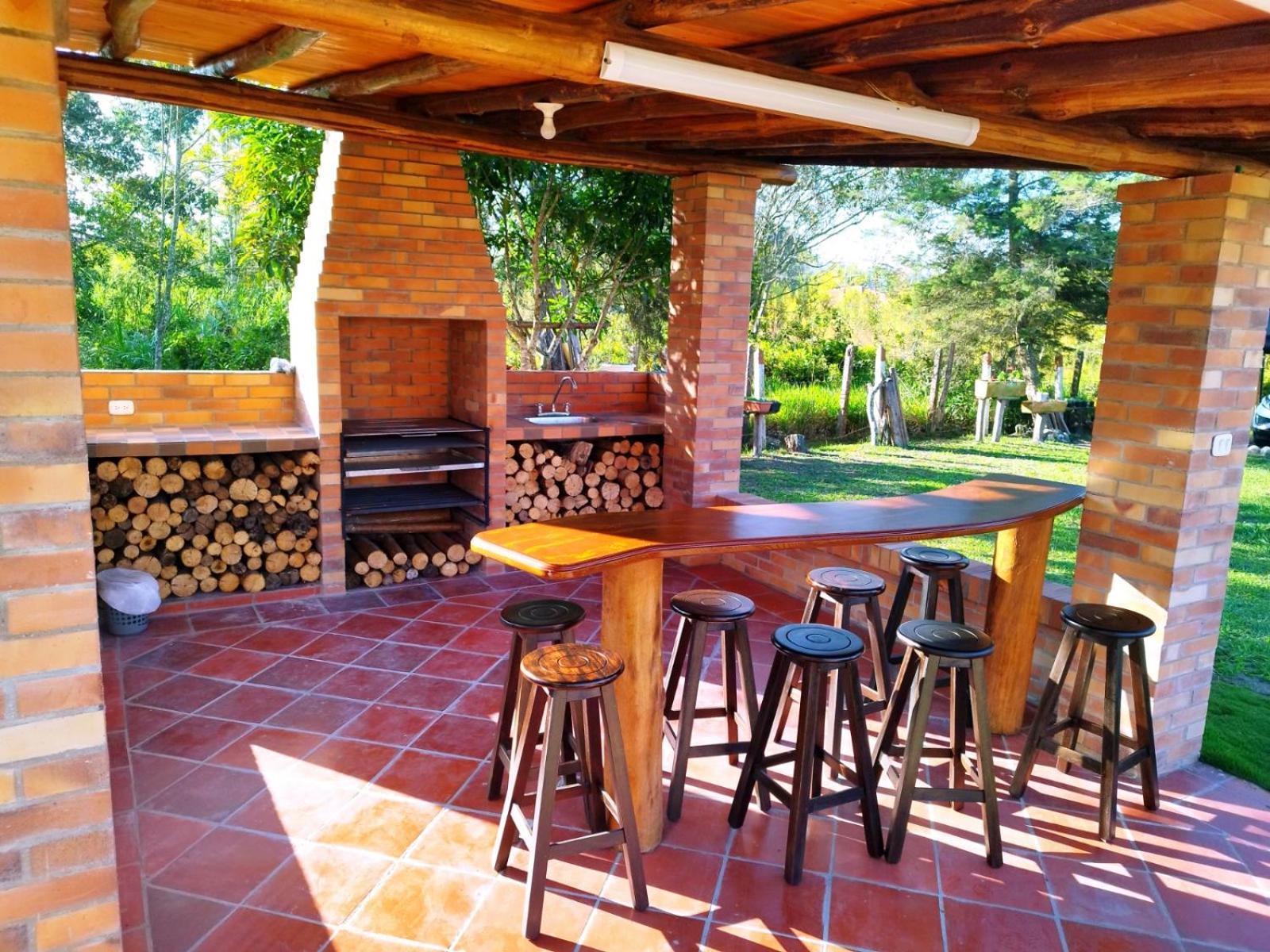 HERMOSA CABAÑA VILLA JULIA MESA DE LOS SANTOS