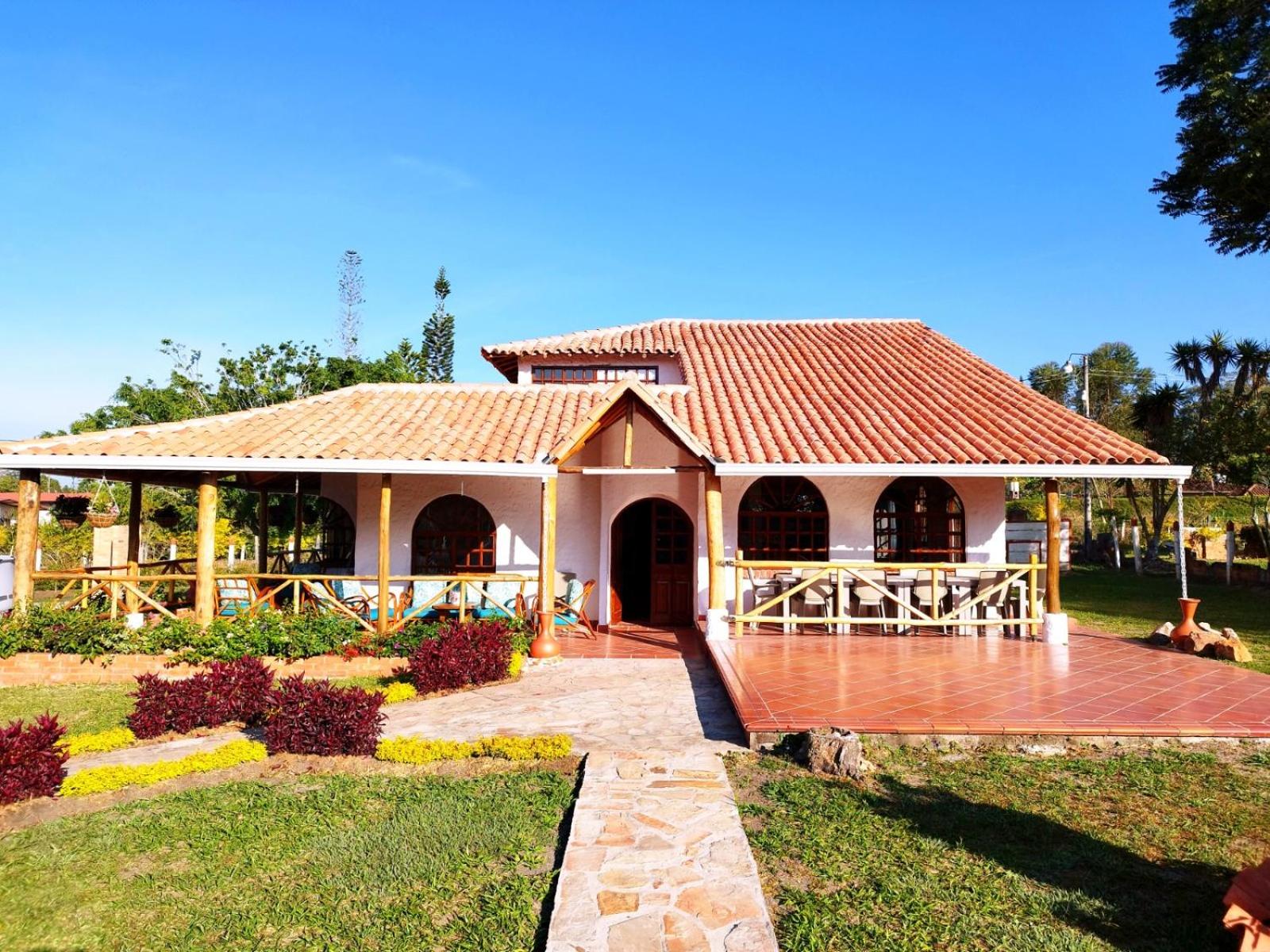 HERMOSA CABAÑA VILLA JULIA MESA DE LOS SANTOS