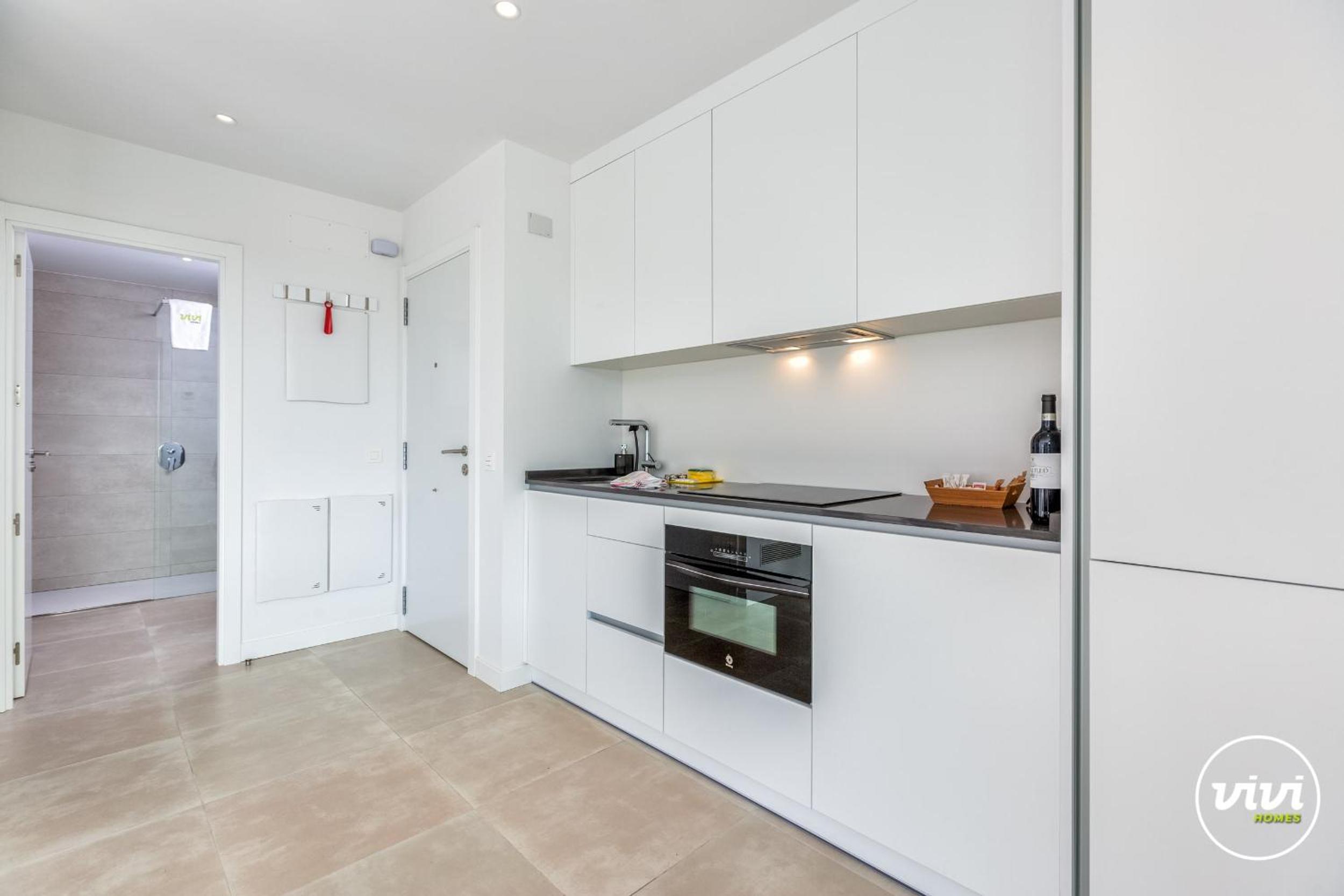 ViVi Homes - Carma Pool, Terrace, Garden & Beach
