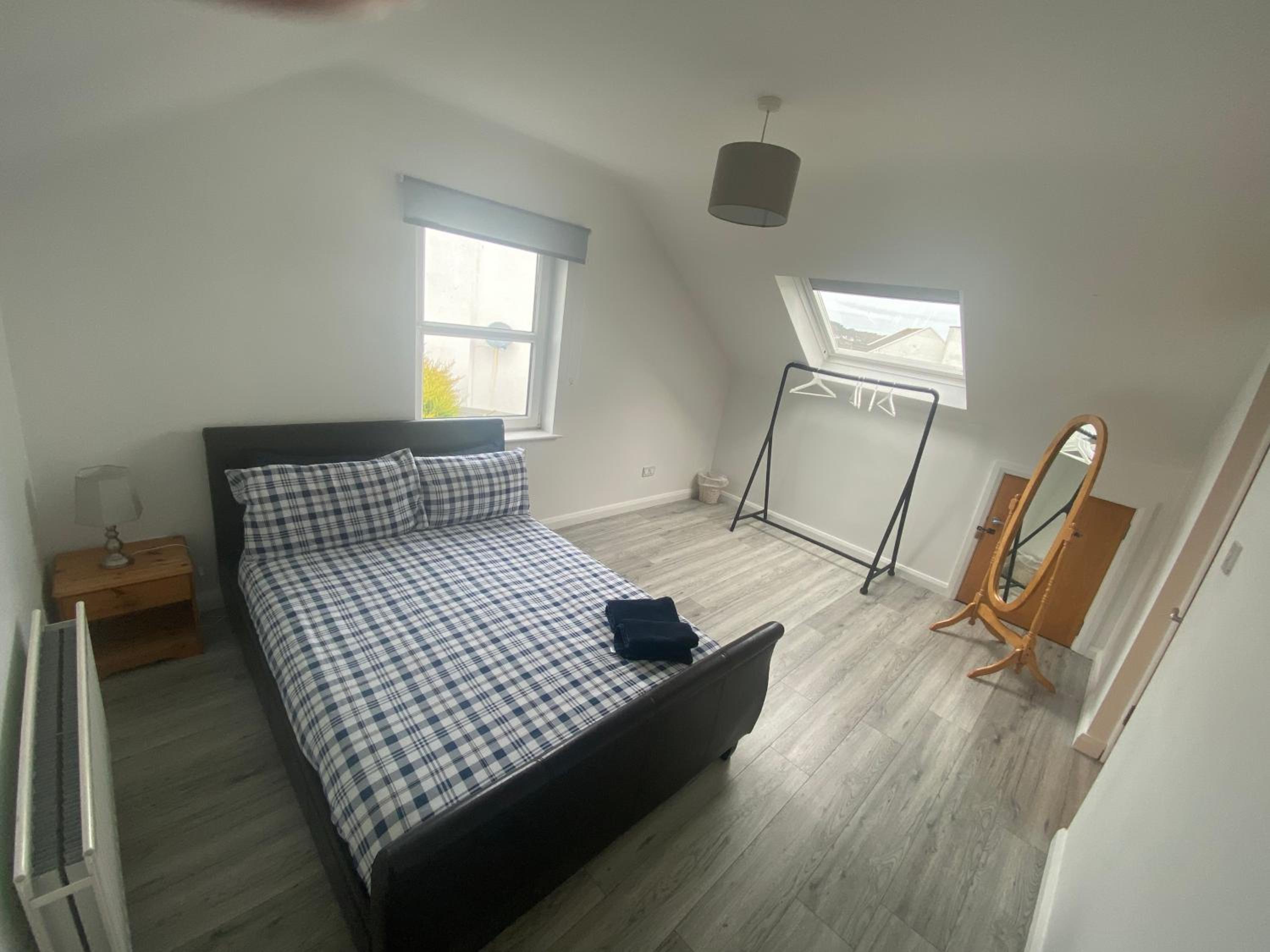 Téach Cara - 5 Bedroom - Culdaff