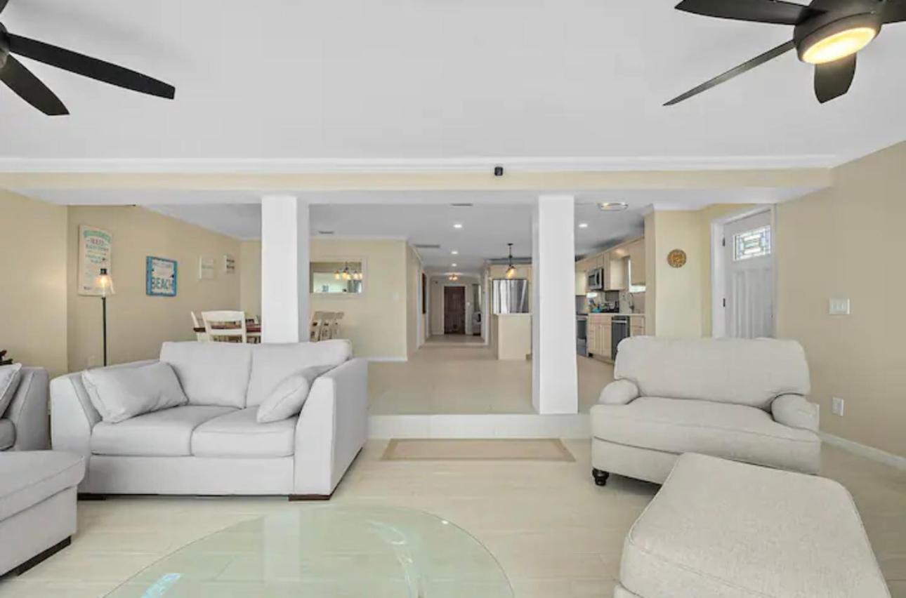 Oceanfront Beach Villa on Daytona Beach Shores view 2