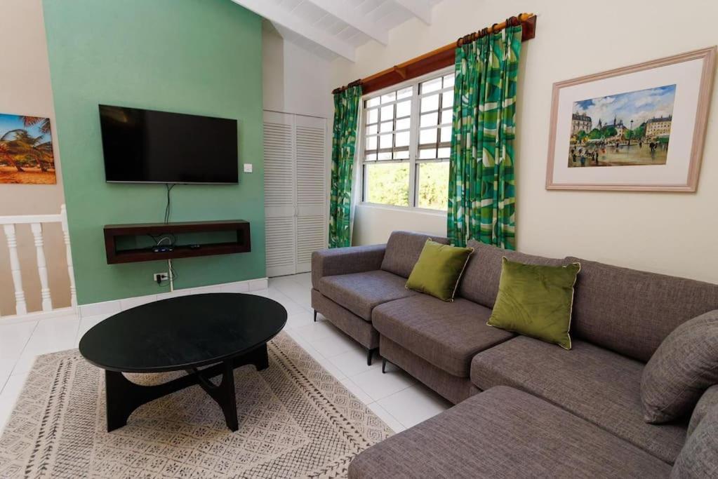 2 Bedroom Apartment at Maynards