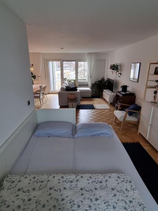 Stuttgart Vacations - SHARED Cozy place in Stuttgart's heart! - Property Image 23