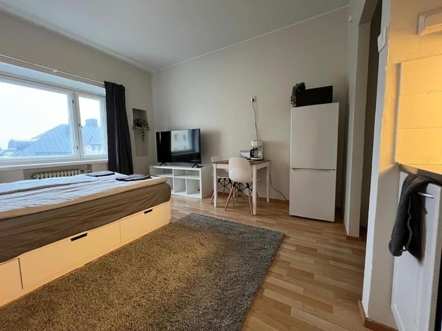 Nuku hyvin ydinkeskustassa! Smart TV- Nopea netti view 2