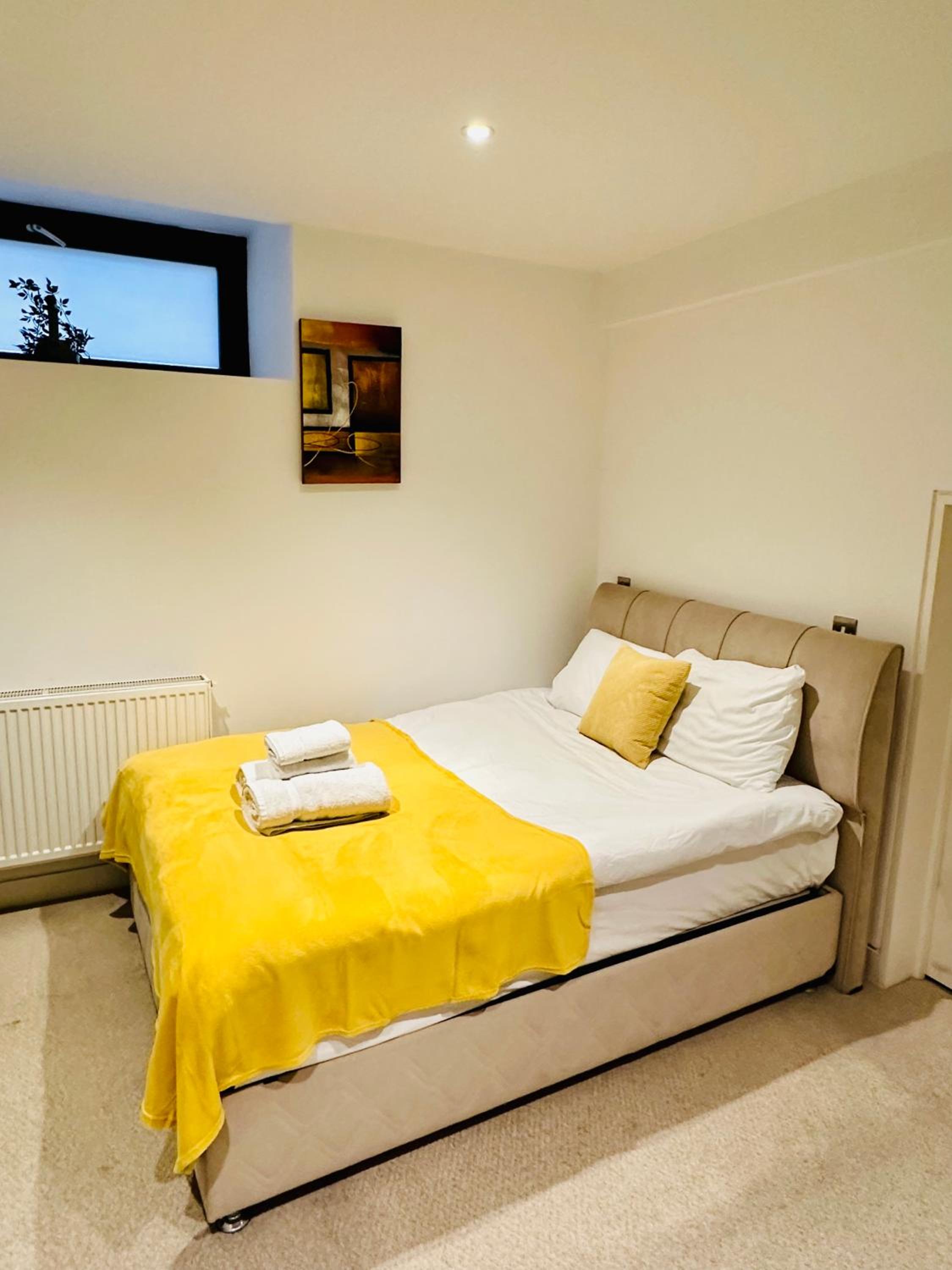 MK London Central & Cosy Studio Apartments